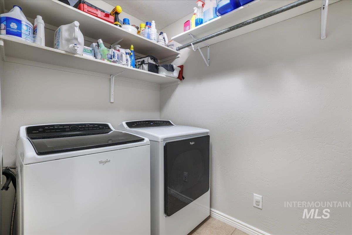 1021 Ballard Ln, Kimberly, Idaho 83341, 5 Bedrooms, 3 Bathrooms, Residential For Sale, Price $534,900,MLS 98952314