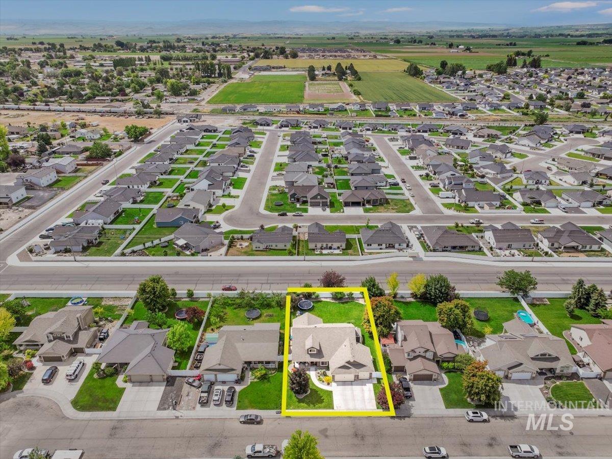 1021 Ballard Ln, Kimberly, Idaho 83341, 5 Bedrooms, 3 Bathrooms, Residential For Sale, Price $534,900,MLS 98952314