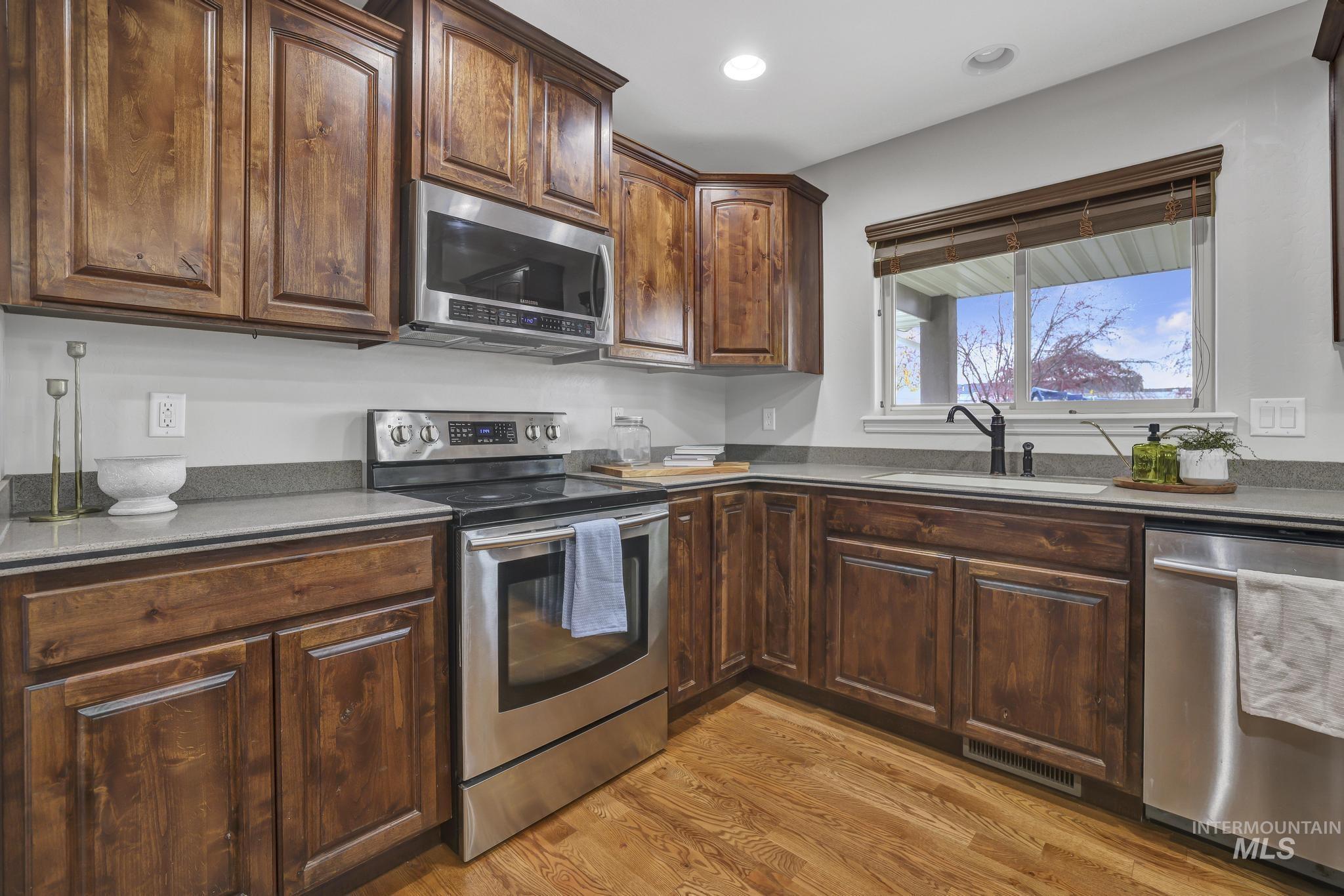 1021 Ballard Ln, Kimberly, Idaho 83341, 5 Bedrooms, 3 Bathrooms, Residential For Sale, Price $534,900,MLS 98952314