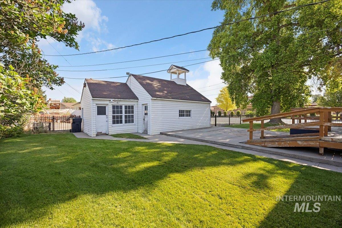 234 N Idaho St., Wendell, Idaho 83355, 4 Bedrooms, 3 Bathrooms, Residential For Sale, Price $399,000,MLS 98952382