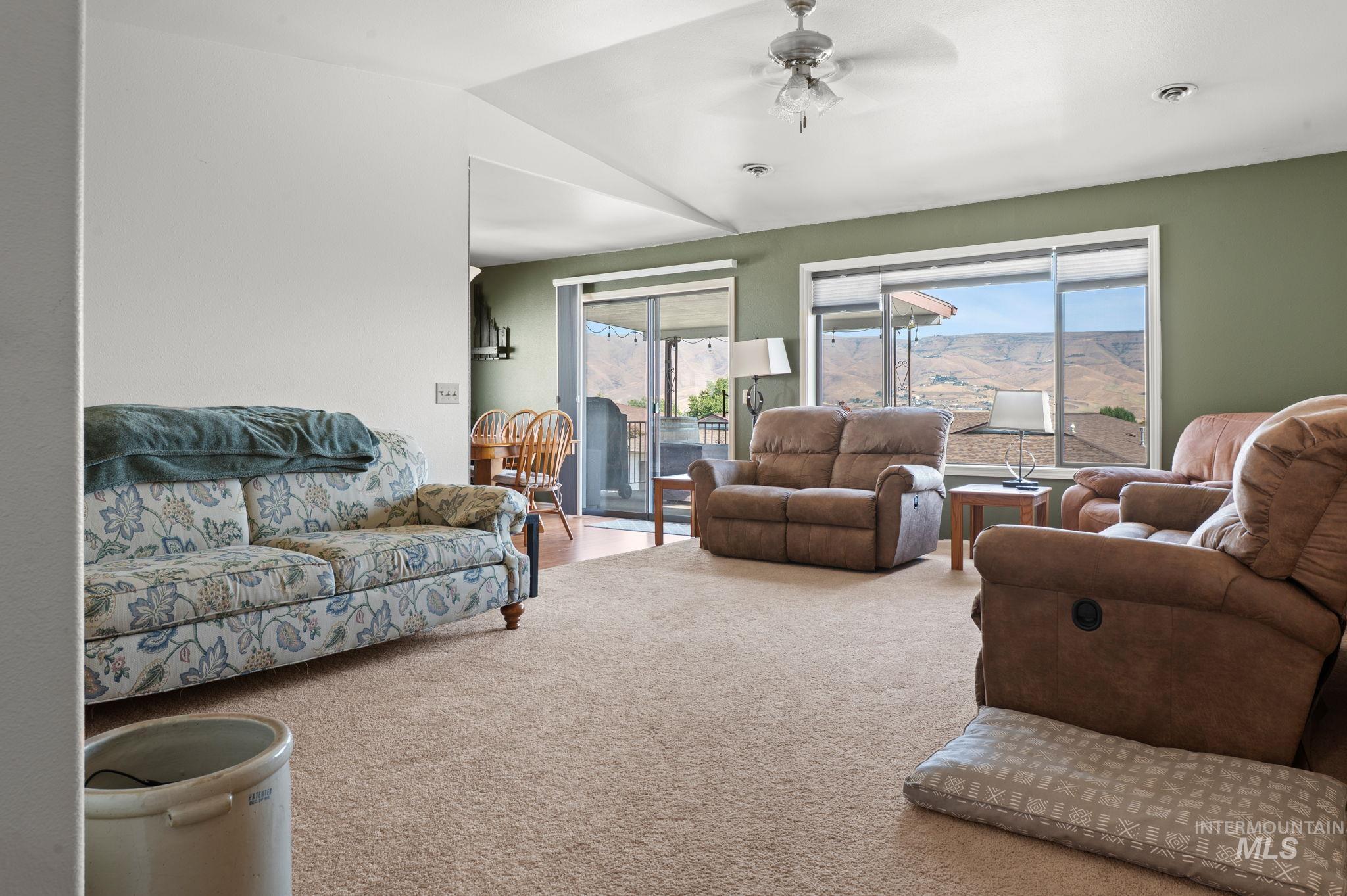 1443 29th St, Lewiston, Idaho 83501, 3 Bedrooms, 2 Bathrooms, Residential For Sale, Price $339,900,MLS 98952397