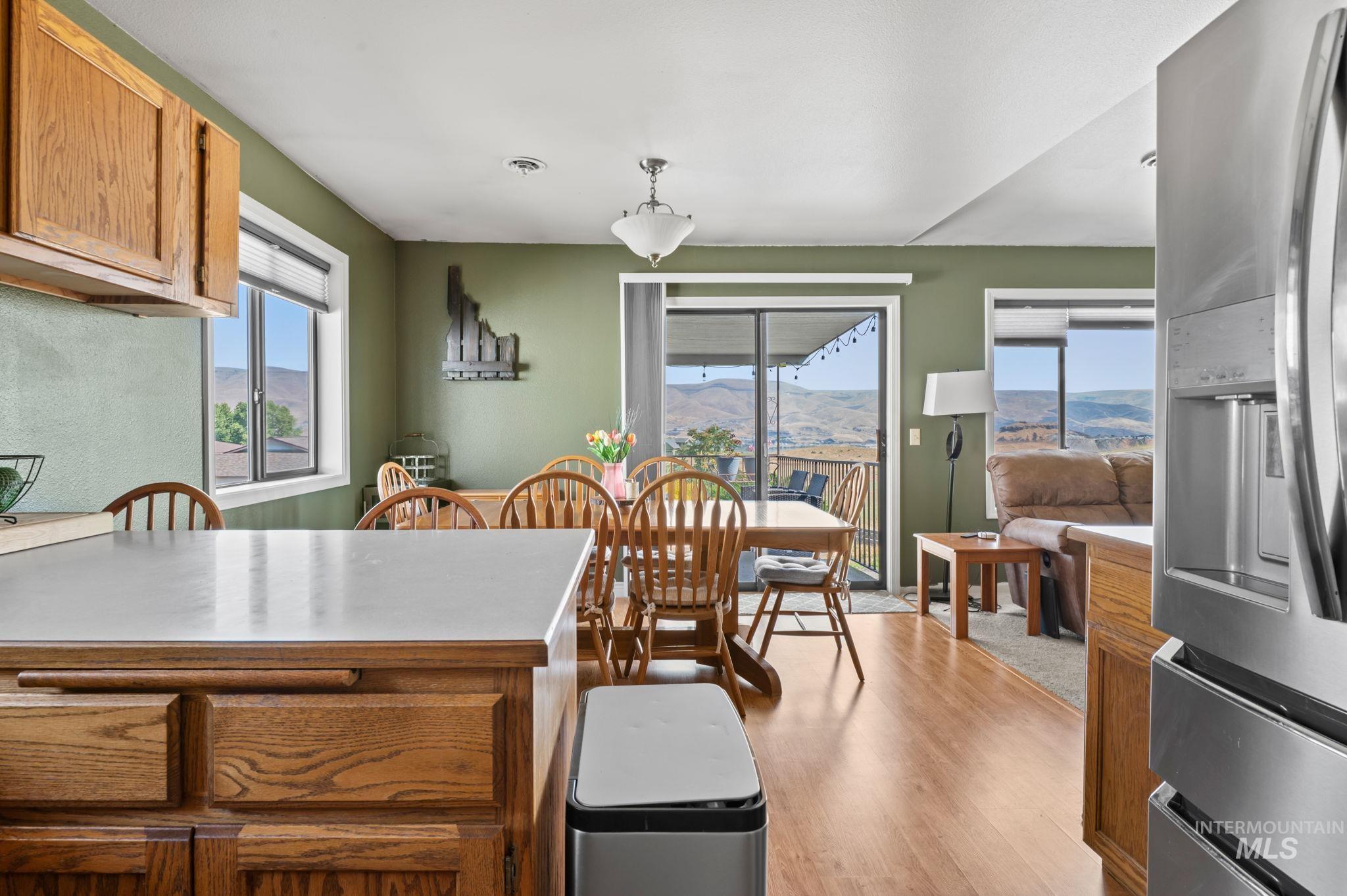 1443 29th St, Lewiston, Idaho 83501, 3 Bedrooms, 2 Bathrooms, Residential For Sale, Price $339,900,MLS 98952397