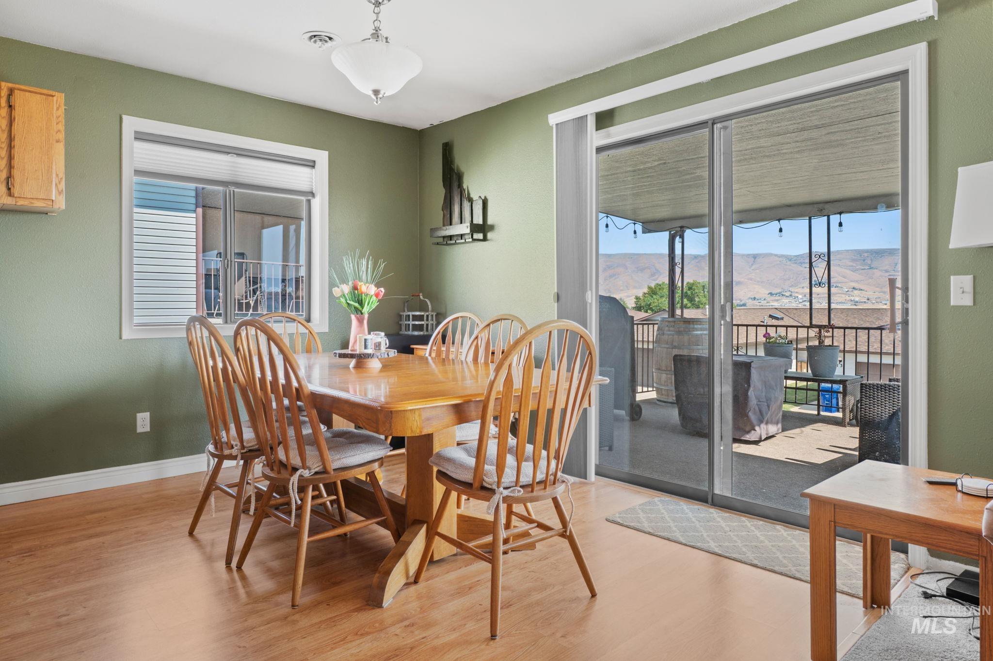 1443 29th St, Lewiston, Idaho 83501, 3 Bedrooms, 2 Bathrooms, Residential For Sale, Price $339,900,MLS 98952397