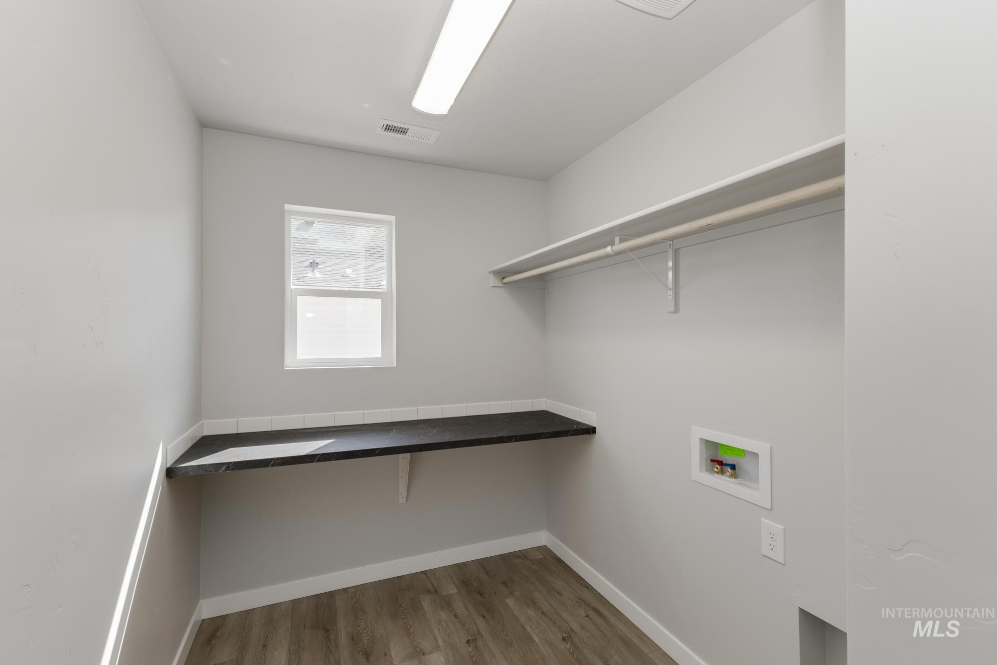 224 Moose St, Horseshoe Bend, Idaho 83629, 3 Bedrooms, 2.5 Bathrooms, Residential For Sale, Price $364,990,MLS 98952488