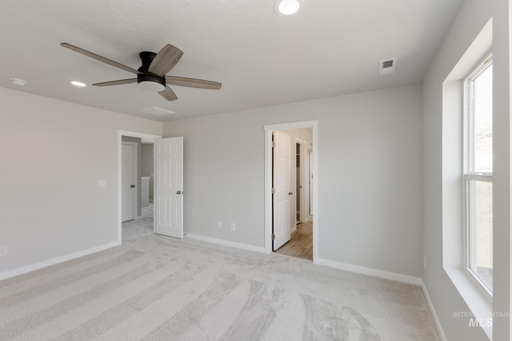 224 Moose St, Horseshoe Bend, Idaho 83629, 3 Bedrooms, 2.5 Bathrooms, Residential For Sale, Price $364,990,MLS 98952488