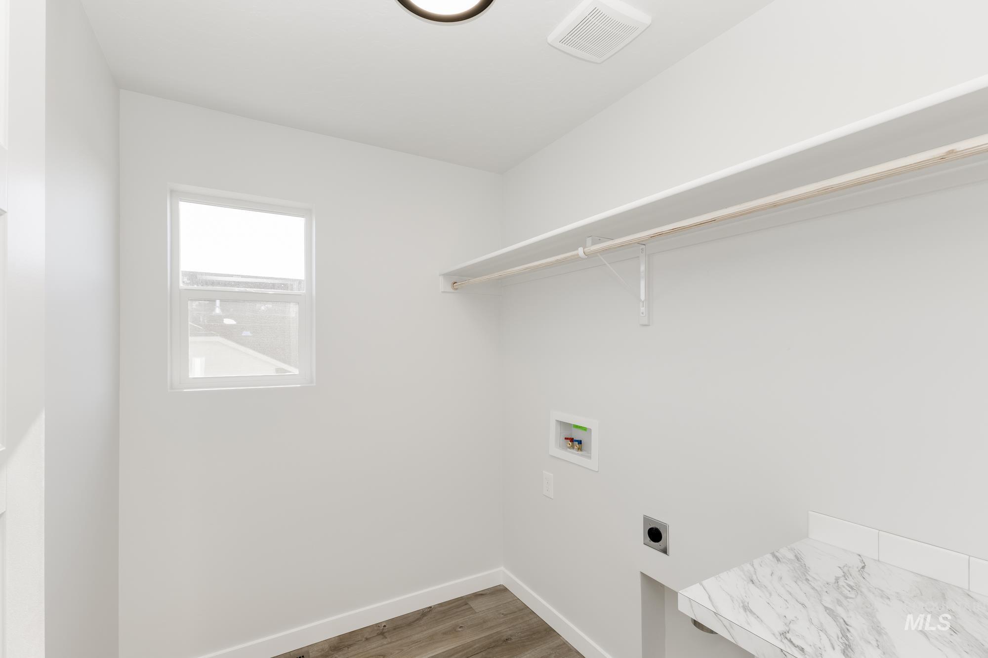 11104 W Teratai St, Star, Idaho 83669, 5 Bedrooms, 3 Bathrooms, Residential For Sale, Price $539,990,MLS 98952496