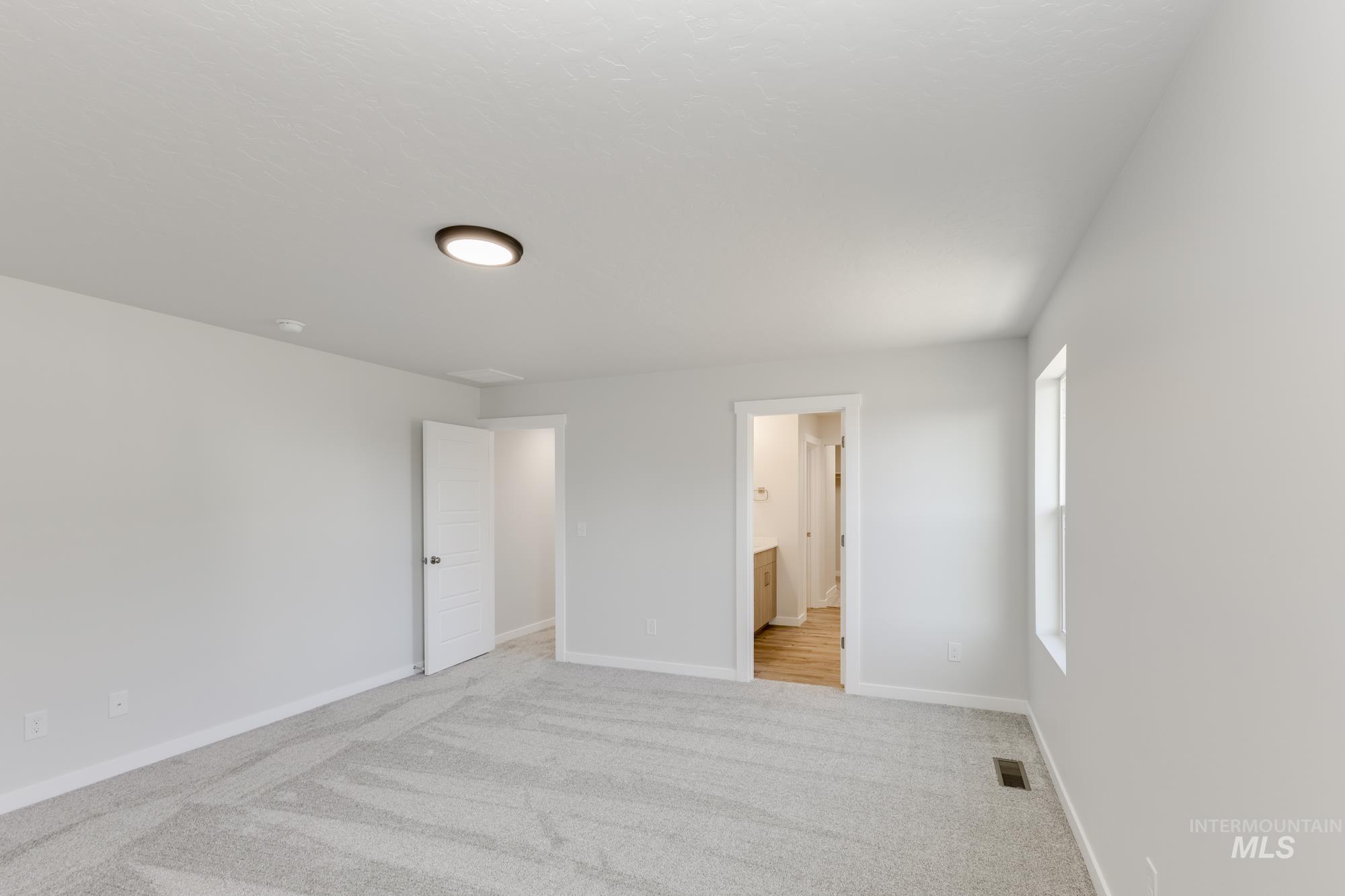 11104 W Teratai St, Star, Idaho 83669, 5 Bedrooms, 3 Bathrooms, Residential For Sale, Price $539,990,MLS 98952496