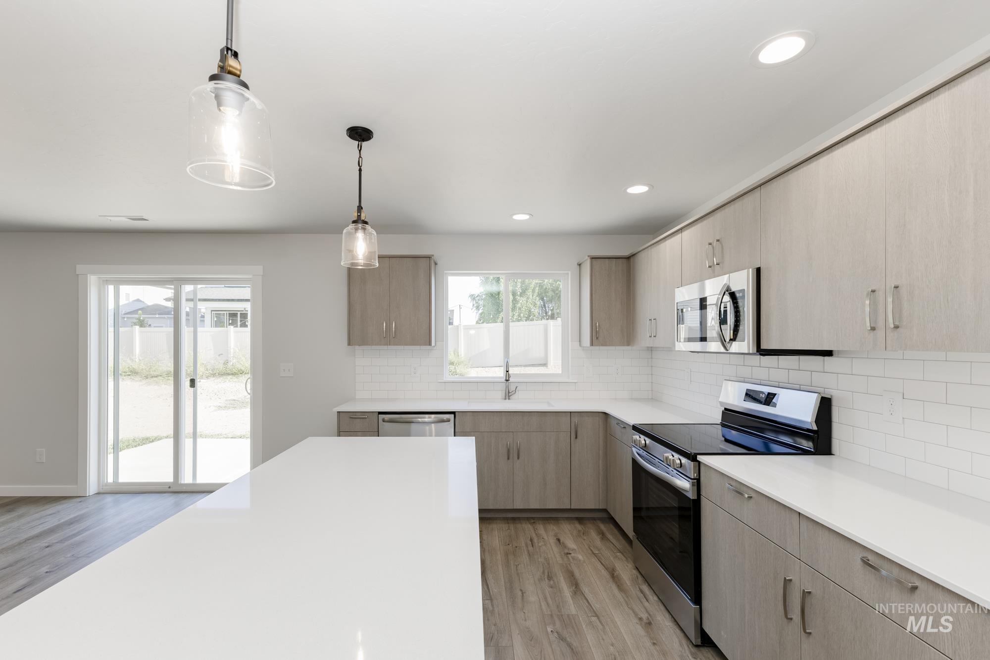 11104 W Teratai St, Star, Idaho 83669, 5 Bedrooms, 3 Bathrooms, Residential For Sale, Price $539,990,MLS 98952496