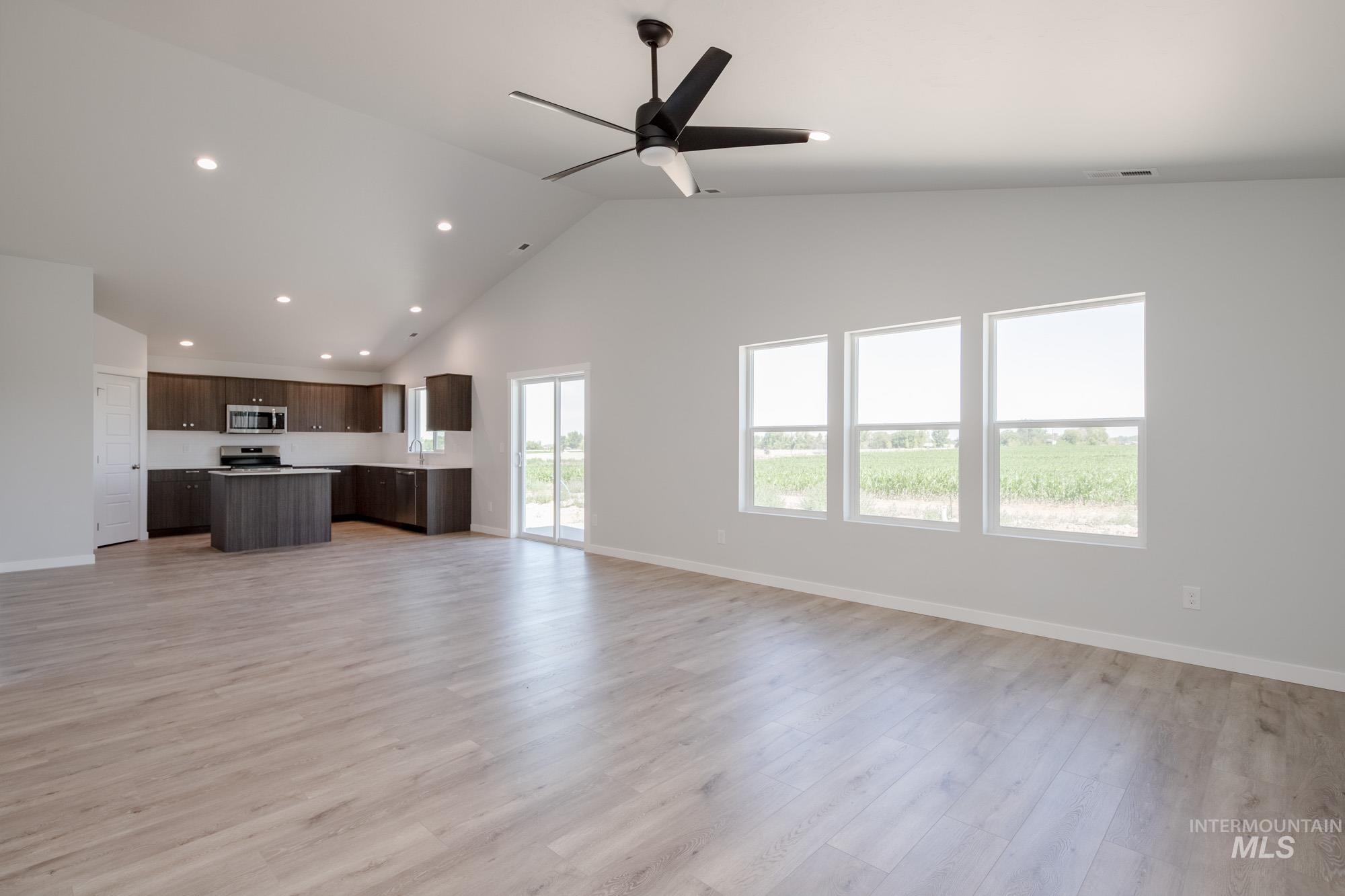 3910 W Tribute St, Meridian, Idaho 83642, 4 Bedrooms, 2 Bathrooms, Residential For Sale, Price $419,990,MLS 98952517