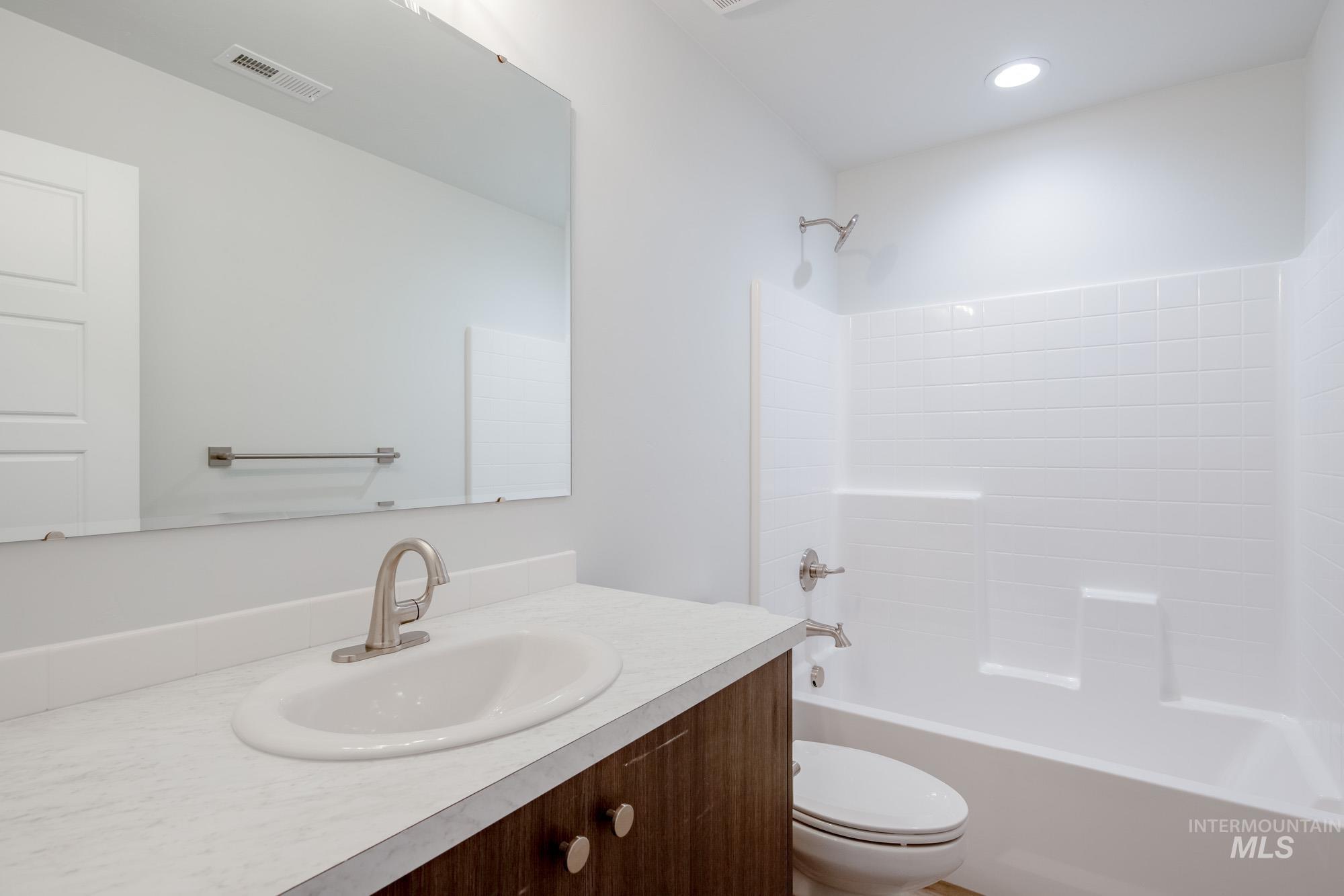 3910 W Tribute St, Meridian, Idaho 83642, 4 Bedrooms, 2 Bathrooms, Residential For Sale, Price $419,990,MLS 98952517