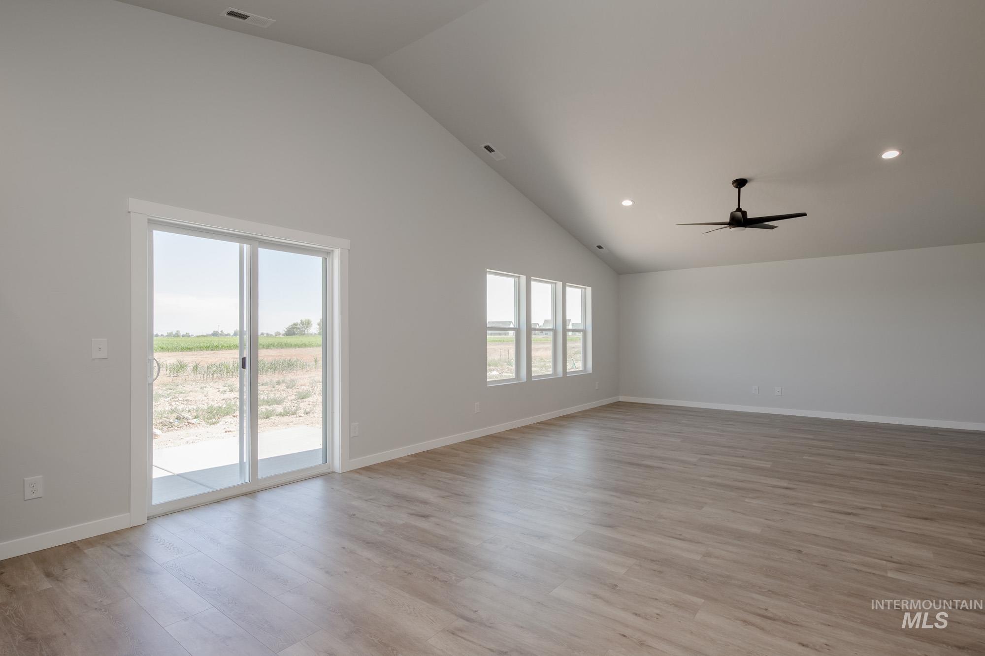 3910 W Tribute St, Meridian, Idaho 83642, 4 Bedrooms, 2 Bathrooms, Residential For Sale, Price $419,990,MLS 98952517