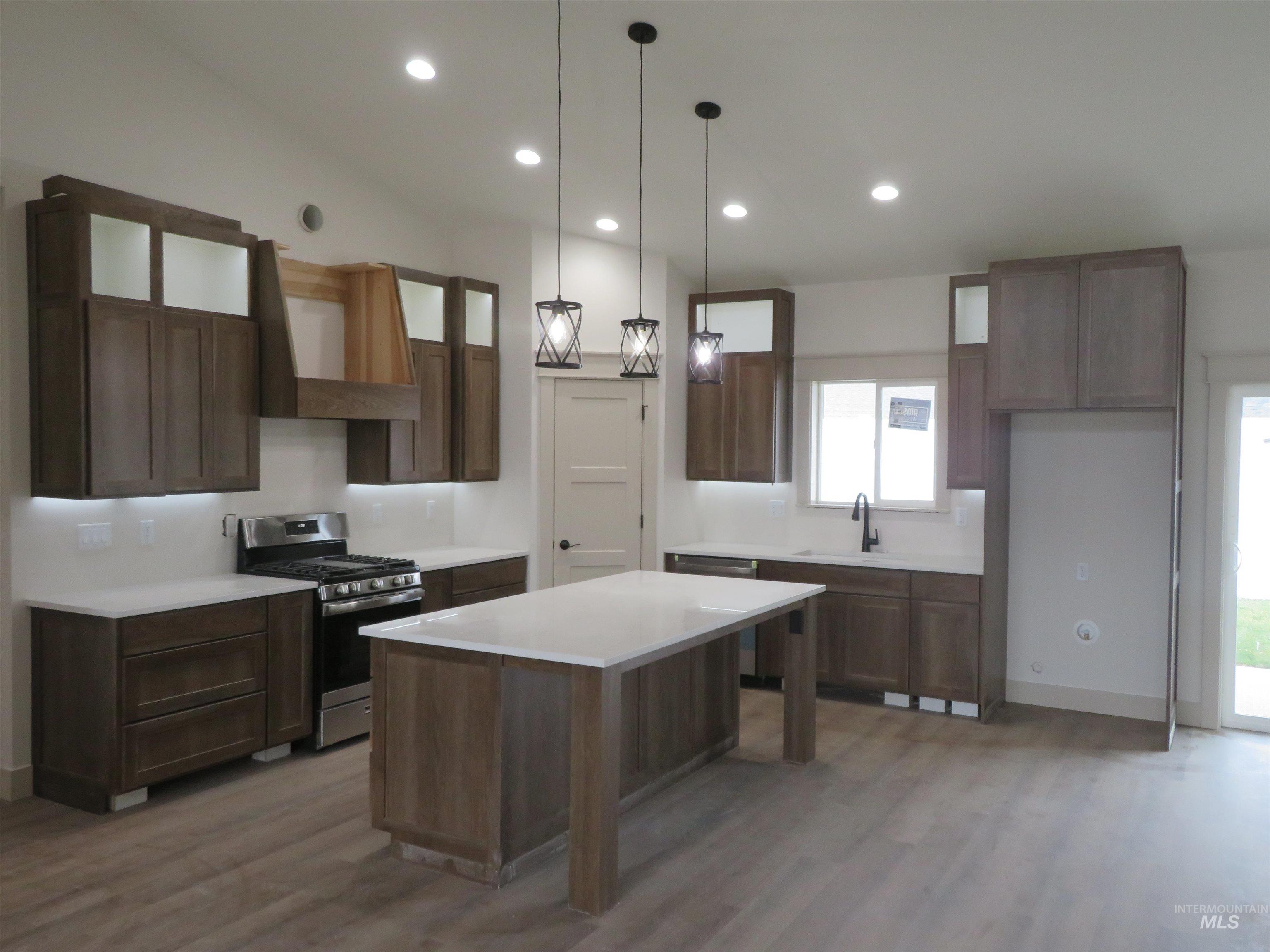 1357 Haizlee way, Twin Falls, Idaho 83301, 3 Bedrooms, 2 Bathrooms, Residential For Sale, Price $519,900,MLS 98952573