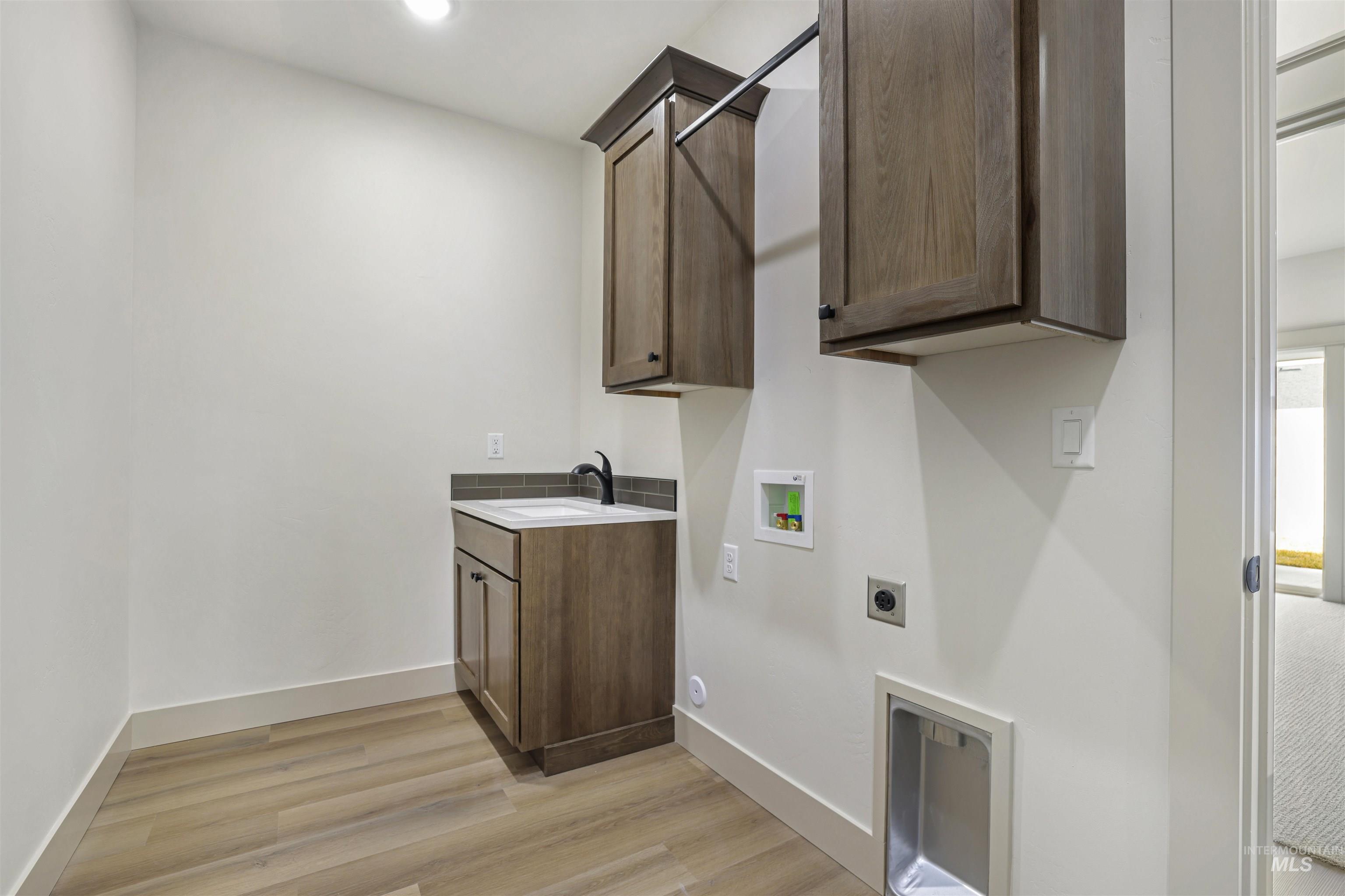 1357 Haizlee way, Twin Falls, Idaho 83301, 3 Bedrooms, 2 Bathrooms, Residential For Sale, Price $519,900,MLS 98952573