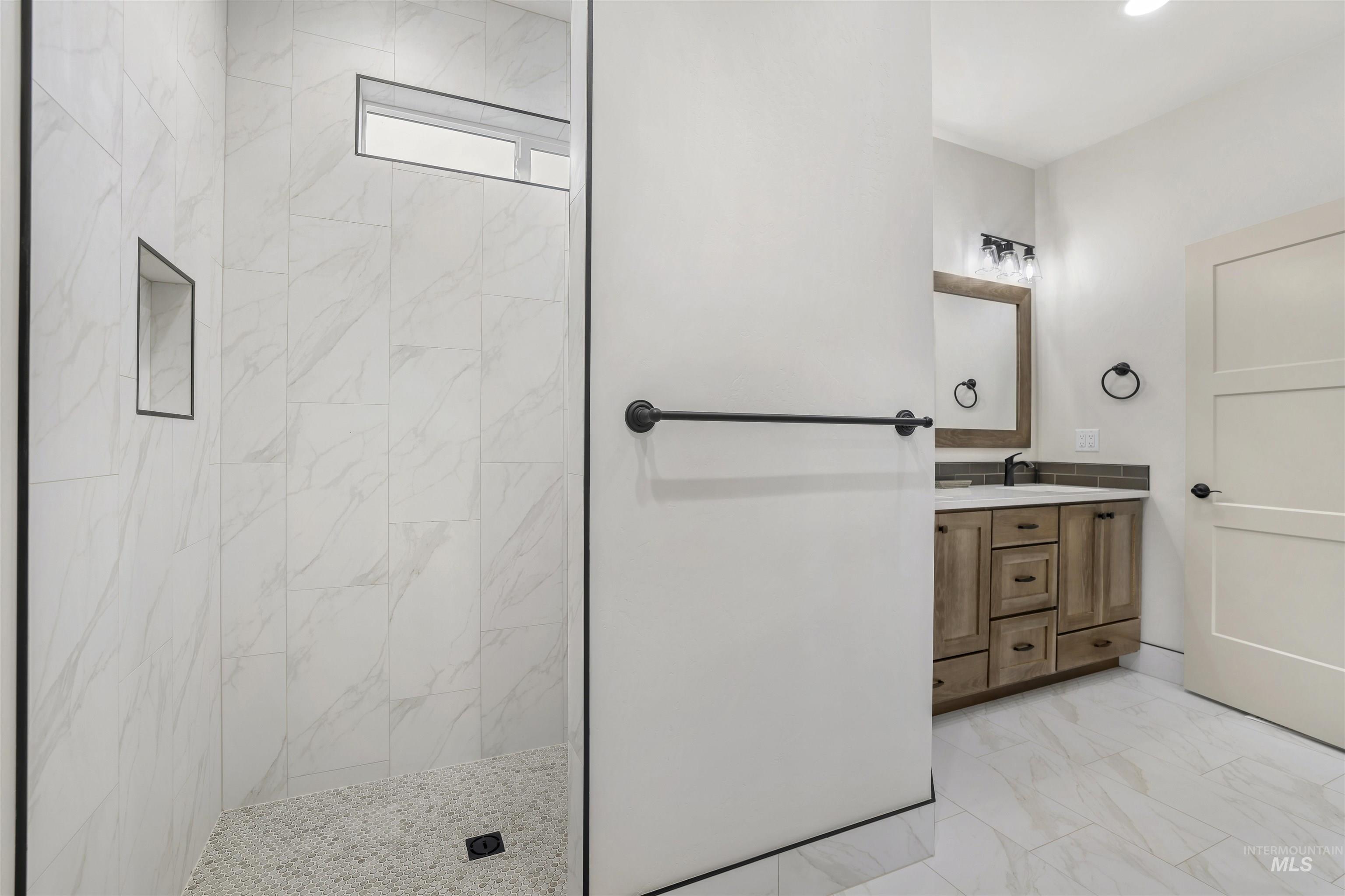 1357 Haizlee way, Twin Falls, Idaho 83301, 3 Bedrooms, 2 Bathrooms, Residential For Sale, Price $519,900,MLS 98952573