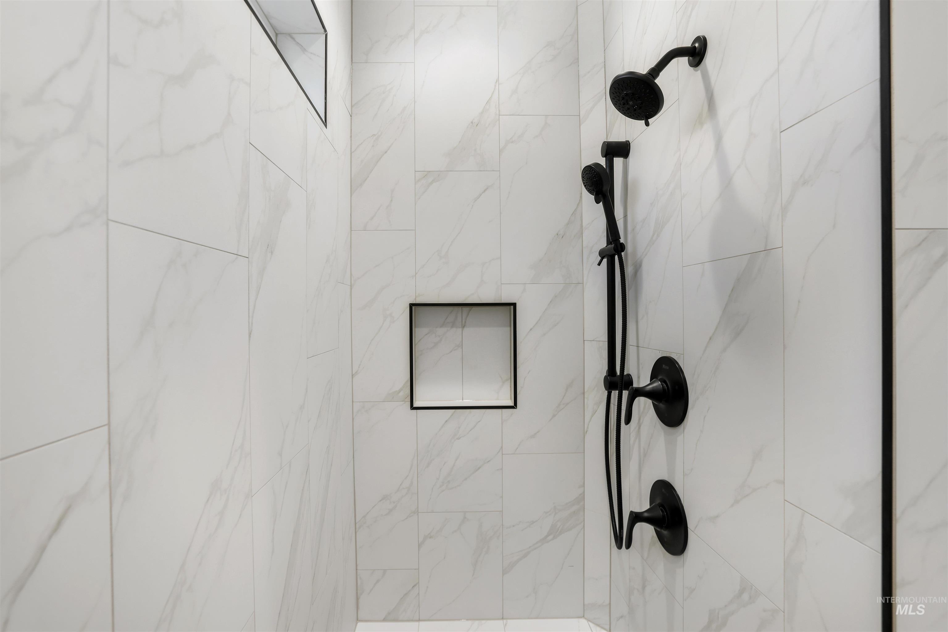 1357 Haizlee way, Twin Falls, Idaho 83301, 3 Bedrooms, 2 Bathrooms, Residential For Sale, Price $519,900,MLS 98952573