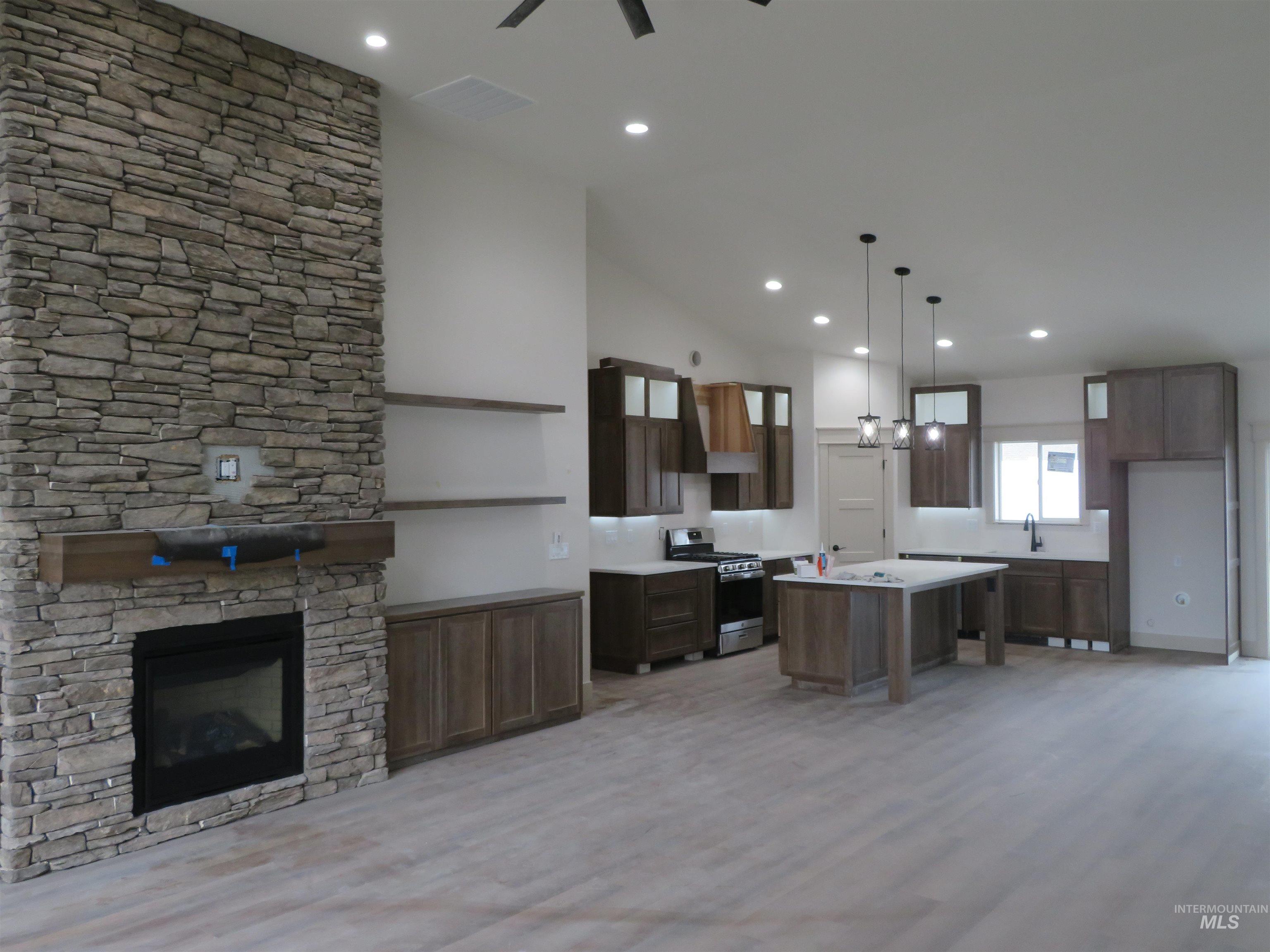 1357 Haizlee way, Twin Falls, Idaho 83301, 3 Bedrooms, 2 Bathrooms, Residential For Sale, Price $519,900,MLS 98952573