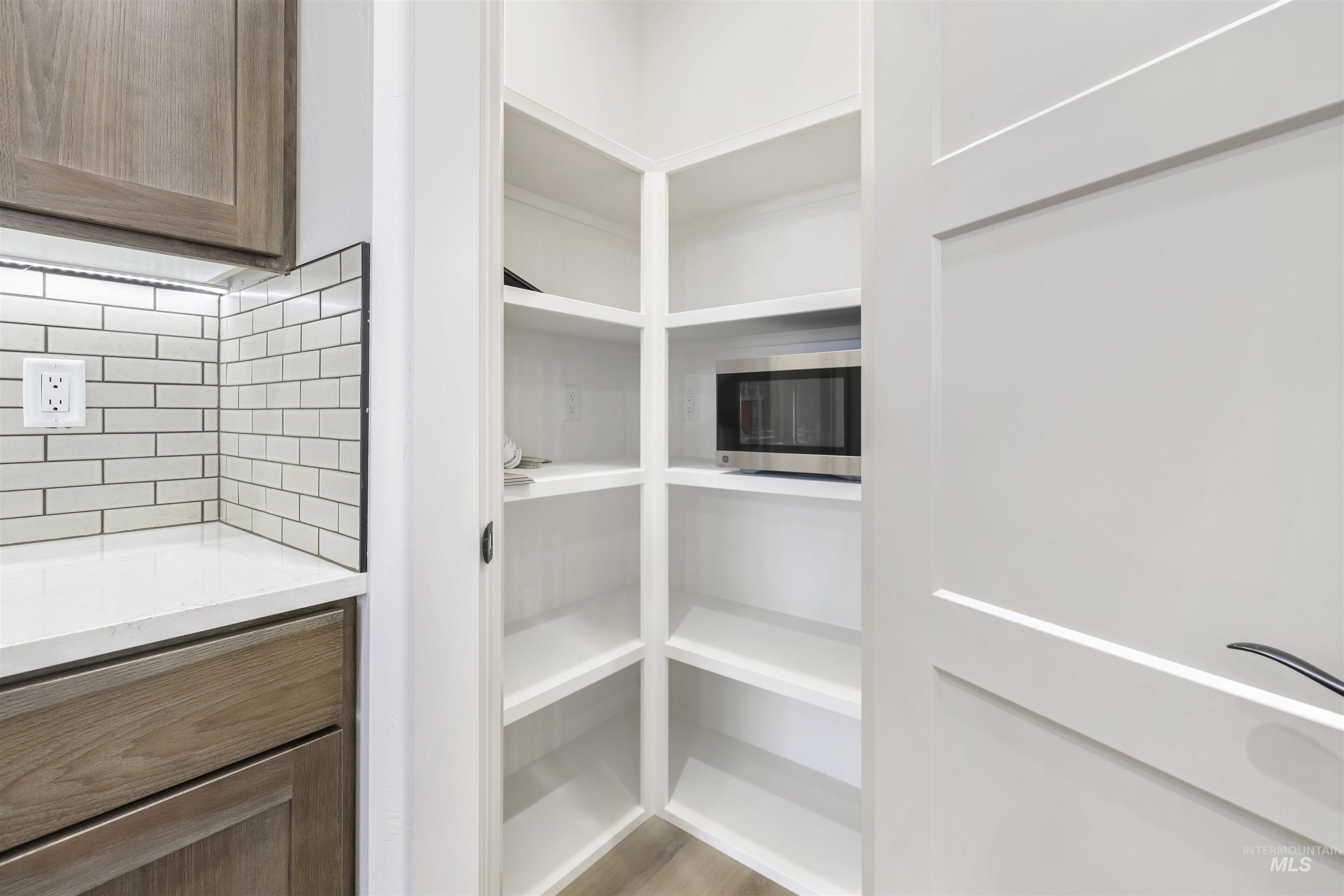 1357 Haizlee way, Twin Falls, Idaho 83301, 3 Bedrooms, 2 Bathrooms, Residential For Sale, Price $519,900,MLS 98952573