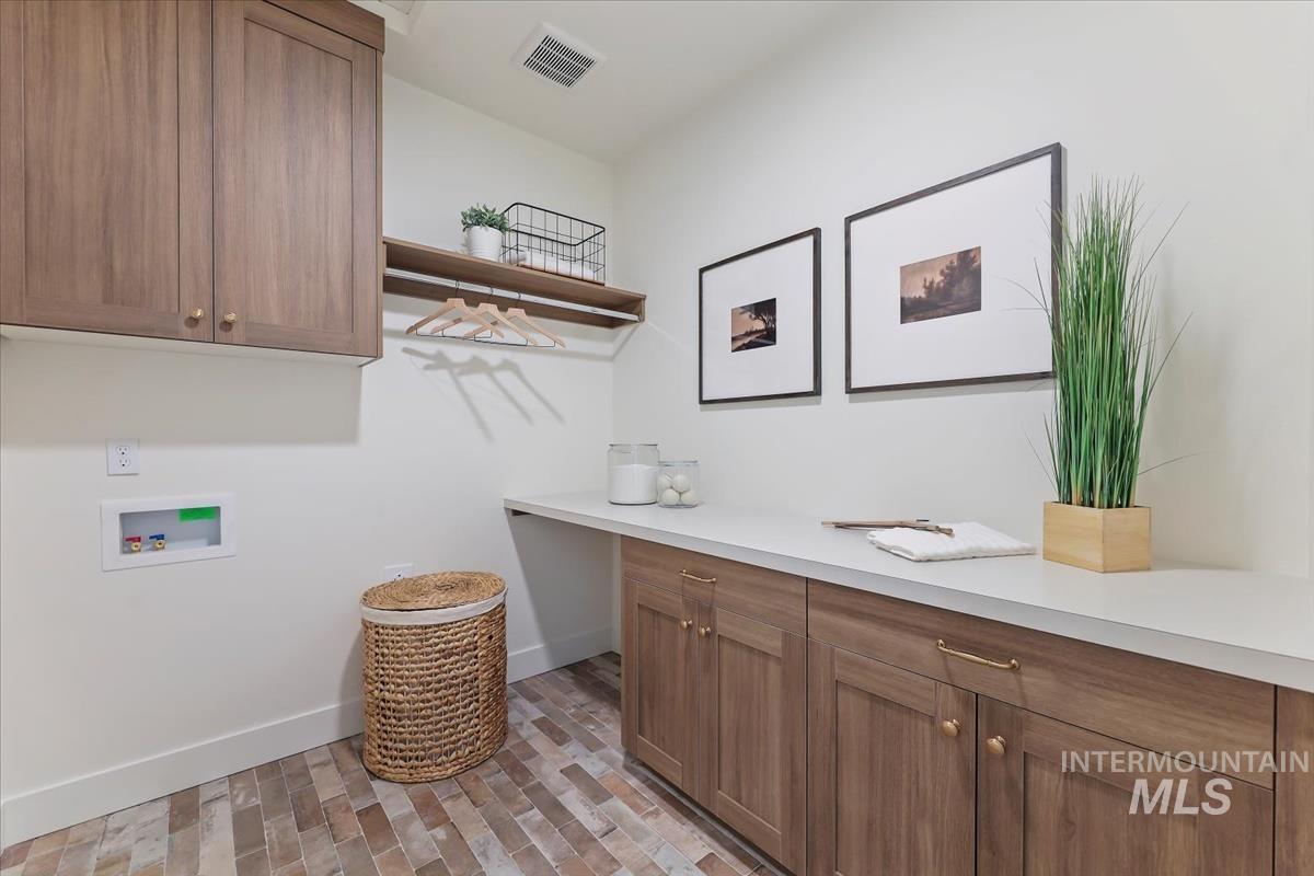 2228 N Palaestra Ave, Eagle, Idaho 83616, 5 Bedrooms, 3.5 Bathrooms, Residential For Sale, Price $1,079,000,MLS 98952579