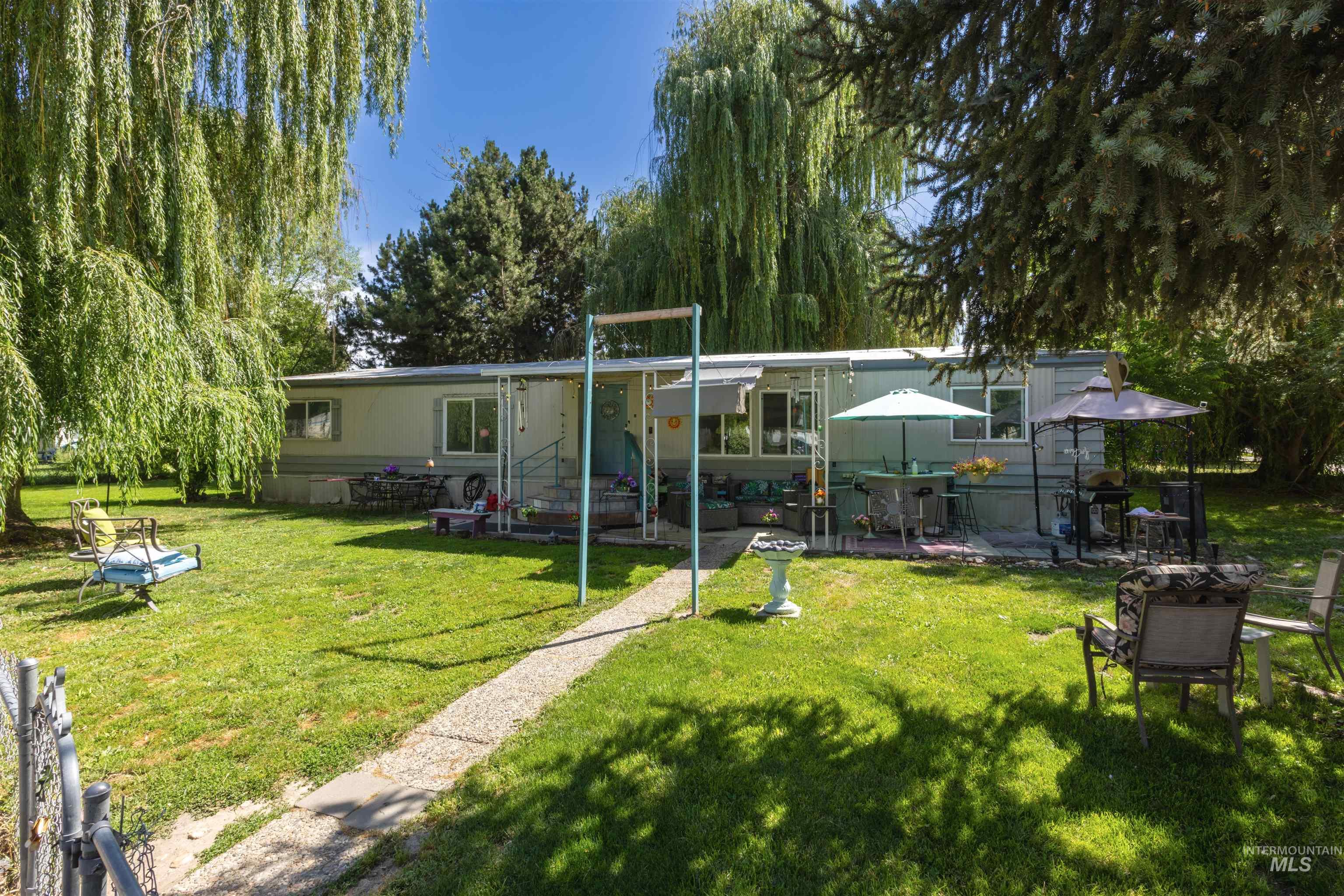 1200 Artesian Rd #27, Eagle, Idaho 83616, 3 Bedrooms, 2 Bathrooms, Residential For Sale, Price $50,000, 98952629