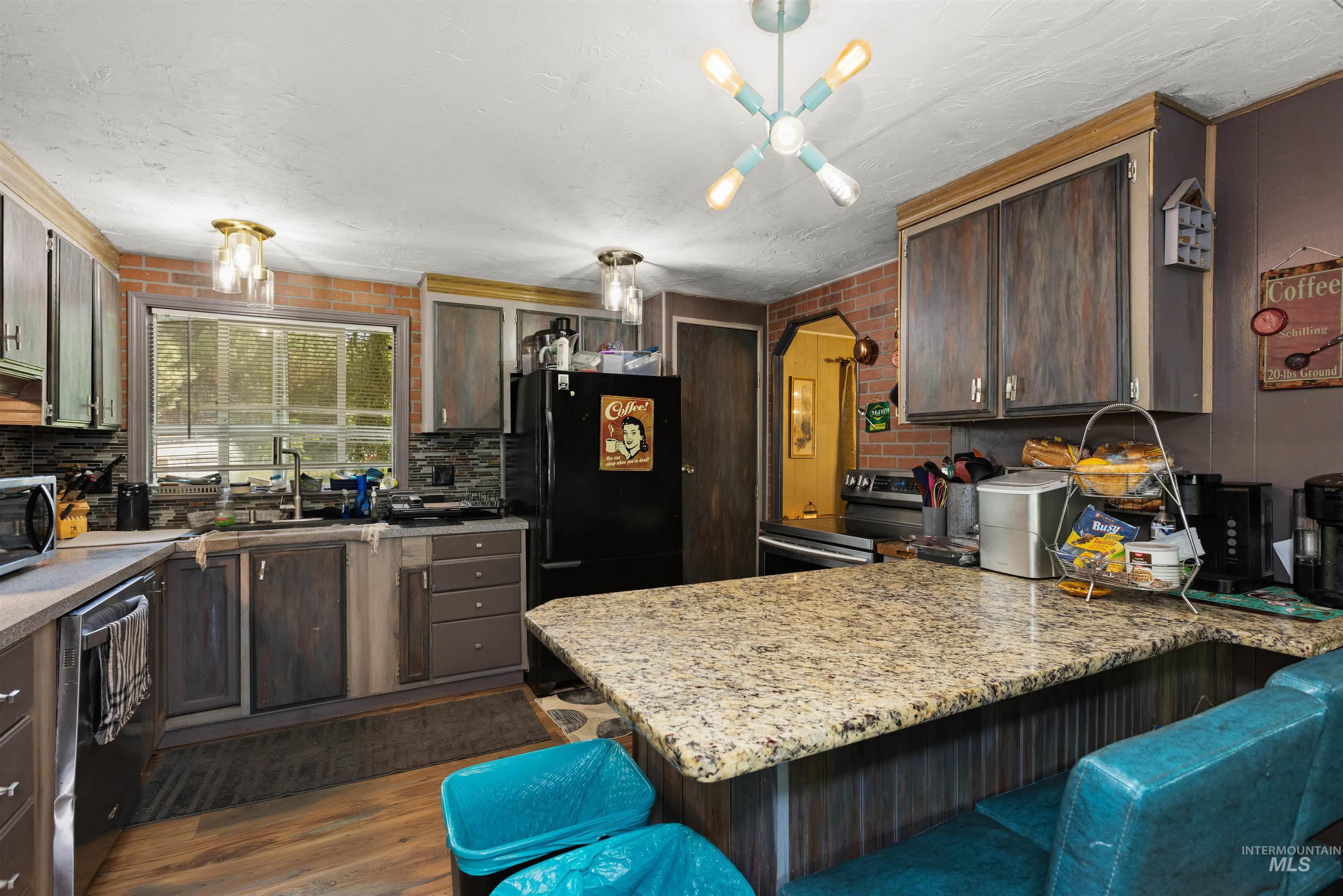 1200 Artesian Rd #27, Eagle, Idaho 83616, 3 Bedrooms, 2 Bathrooms, Residential For Sale, Price $50,000, 98952629