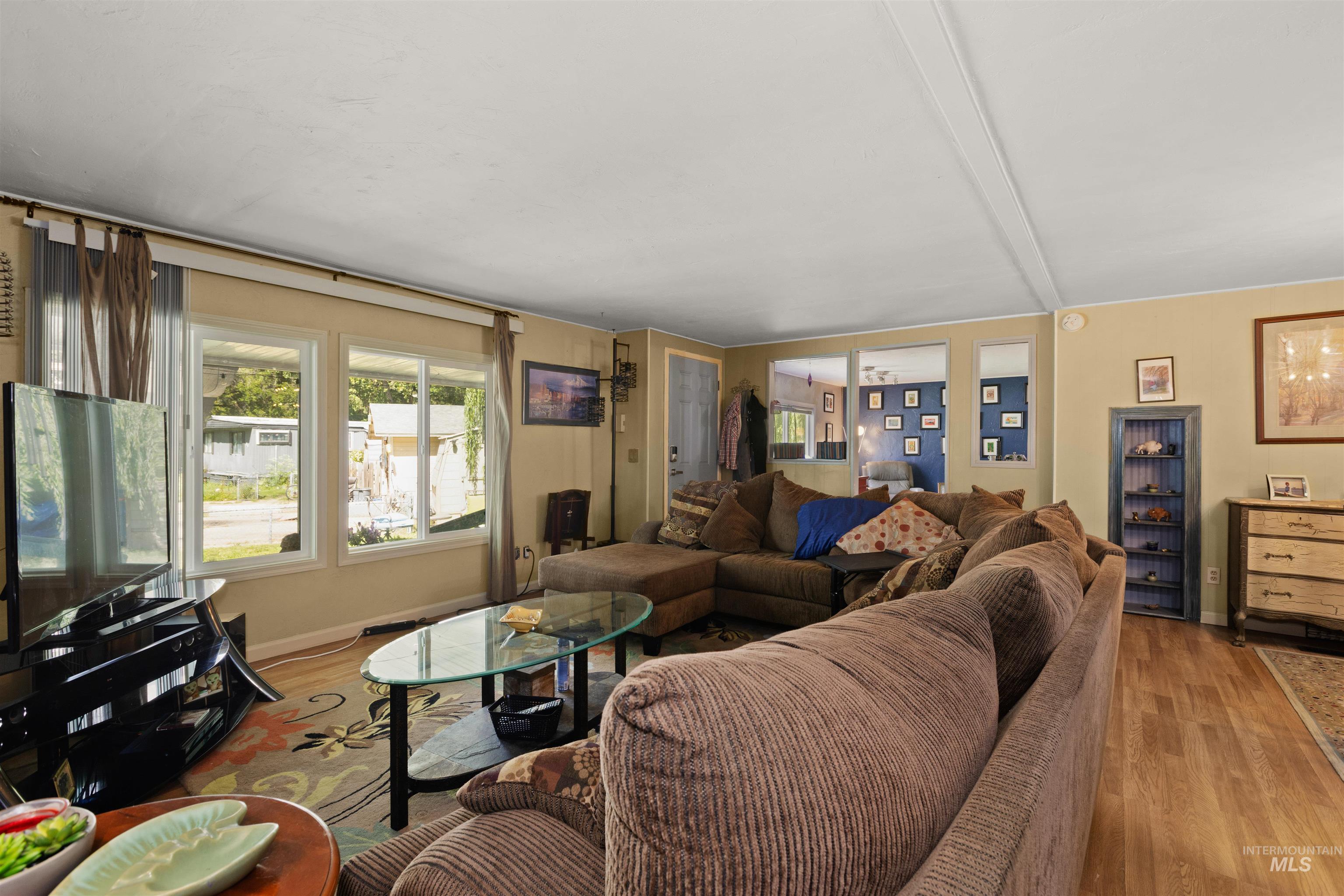 1200 Artesian Rd #27, Eagle, Idaho 83616, 3 Bedrooms, 2 Bathrooms, Residential For Sale, Price $50,000, 98952629