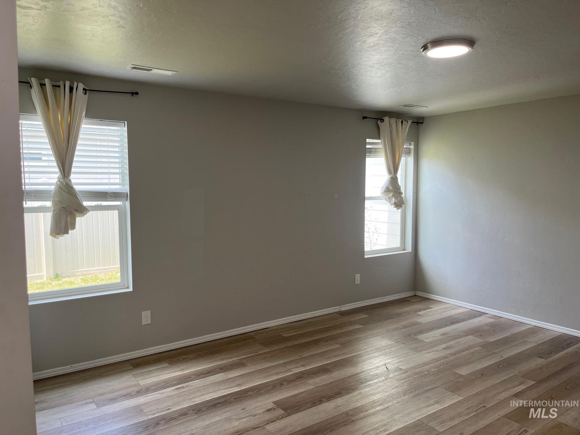 5010 Clearfield St., Caldwell, Idaho 83605, 4 Bedrooms, 2 Bathrooms, Residential For Sale, Price $399,000, 98952831