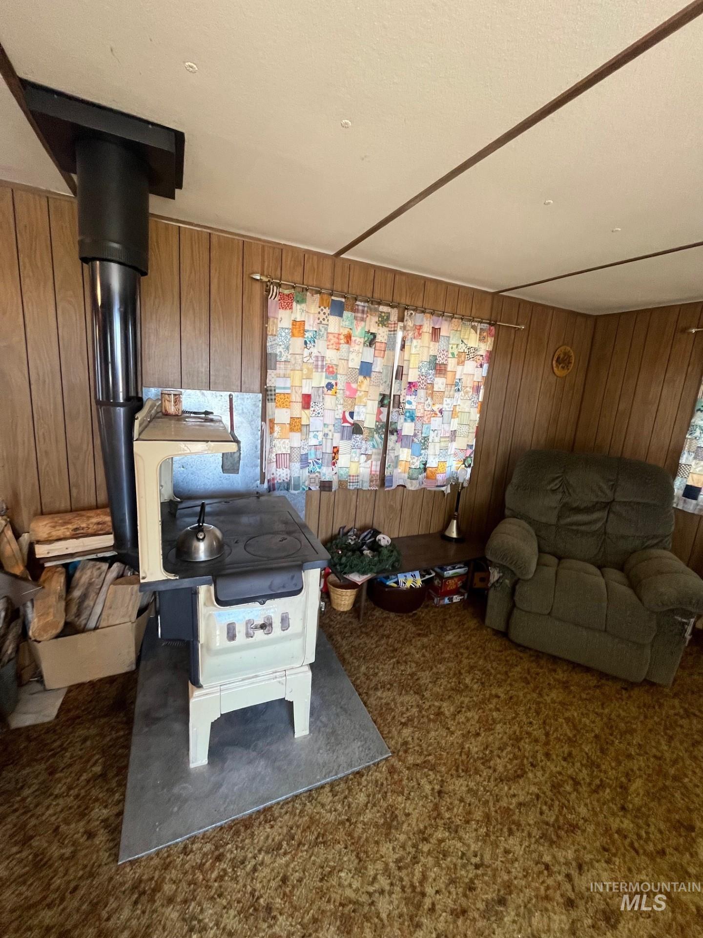 106 + 108 Gates Rd., West Magic, Idaho 83352, 2 Bedrooms, 1 Bathroom, Residential For Sale, Price $159,000,MLS 98952847