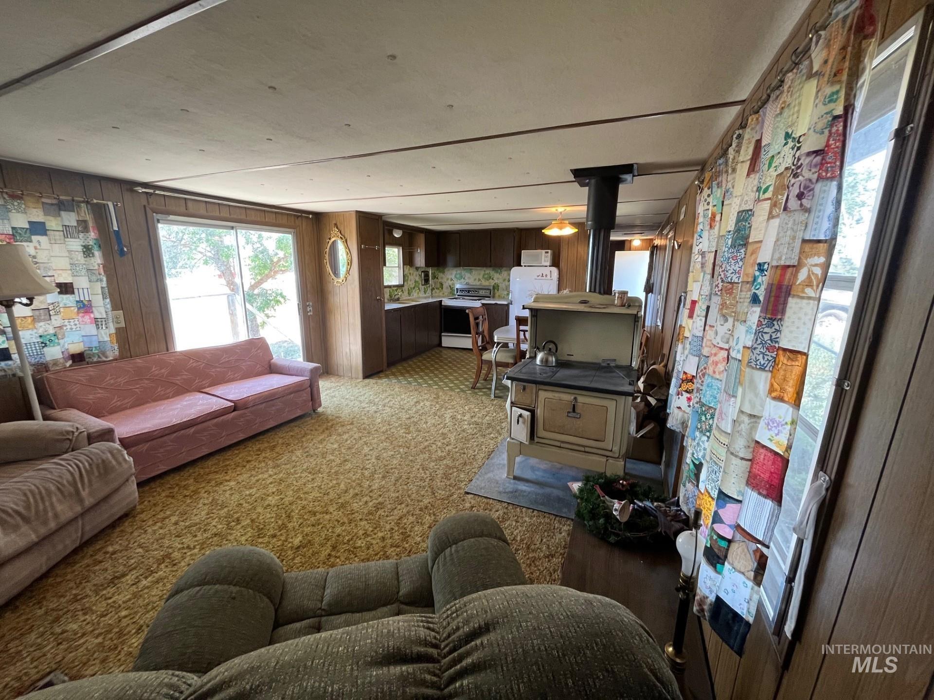 106 + 108 Gates Rd., West Magic, Idaho 83352, 2 Bedrooms, 1 Bathroom, Residential For Sale, Price $159,000,MLS 98952847