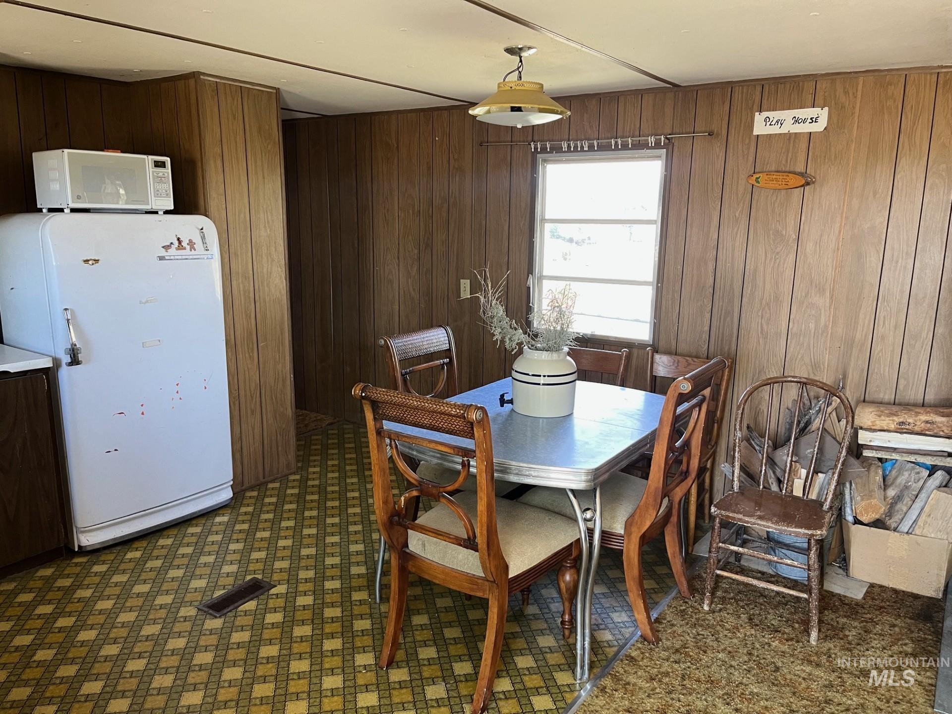 106 + 108 Gates Rd., West Magic, Idaho 83352, 2 Bedrooms, 1 Bathroom, Residential For Sale, Price $159,000,MLS 98952847