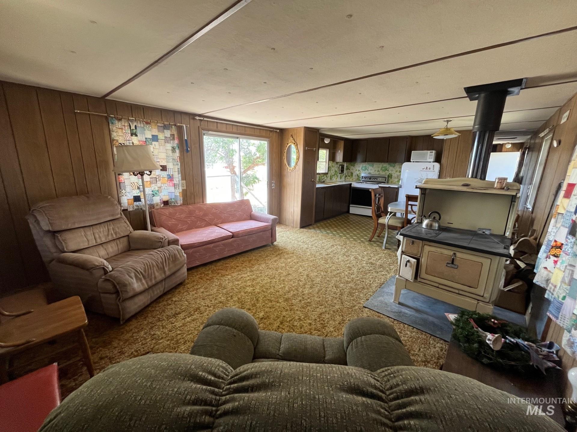 106 + 108 Gates Rd., West Magic, Idaho 83352, 2 Bedrooms, 1 Bathroom, Residential For Sale, Price $159,000,MLS 98952847