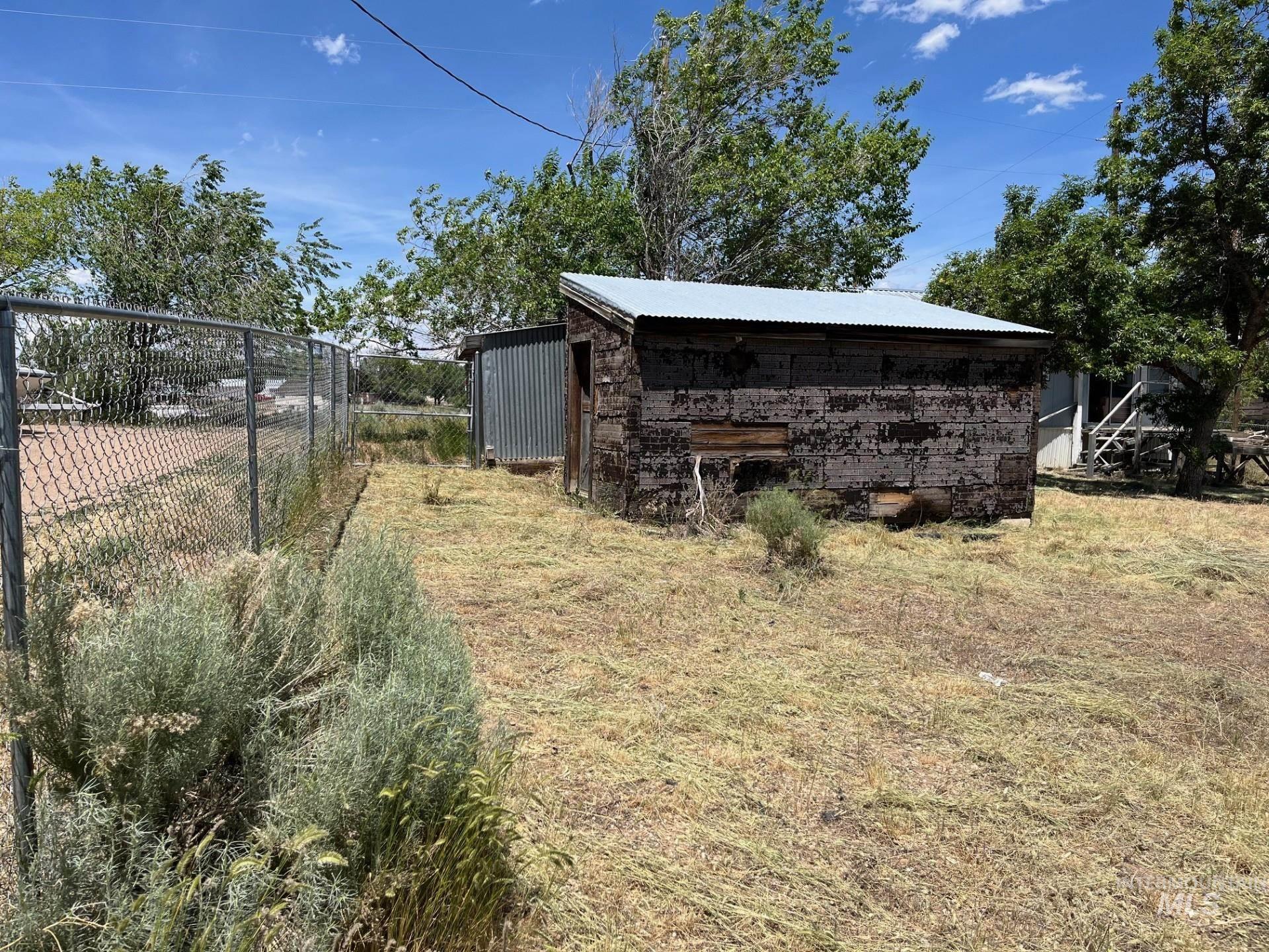 106 + 108 Gates Rd., West Magic, Idaho 83352, 2 Bedrooms, 1 Bathroom, Residential For Sale, Price $159,000,MLS 98952847