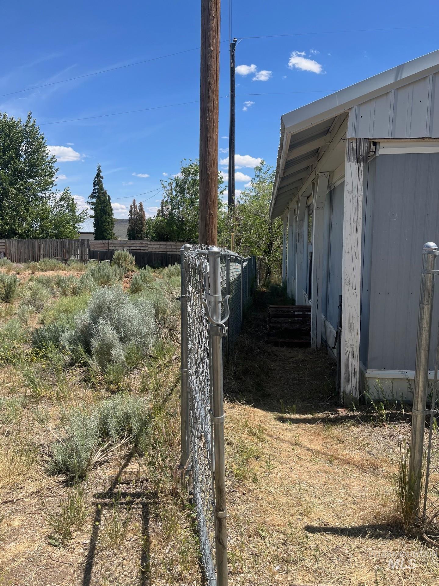 106 + 108 Gates Rd., West Magic, Idaho 83352, 2 Bedrooms, 1 Bathroom, Residential For Sale, Price $159,000,MLS 98952847