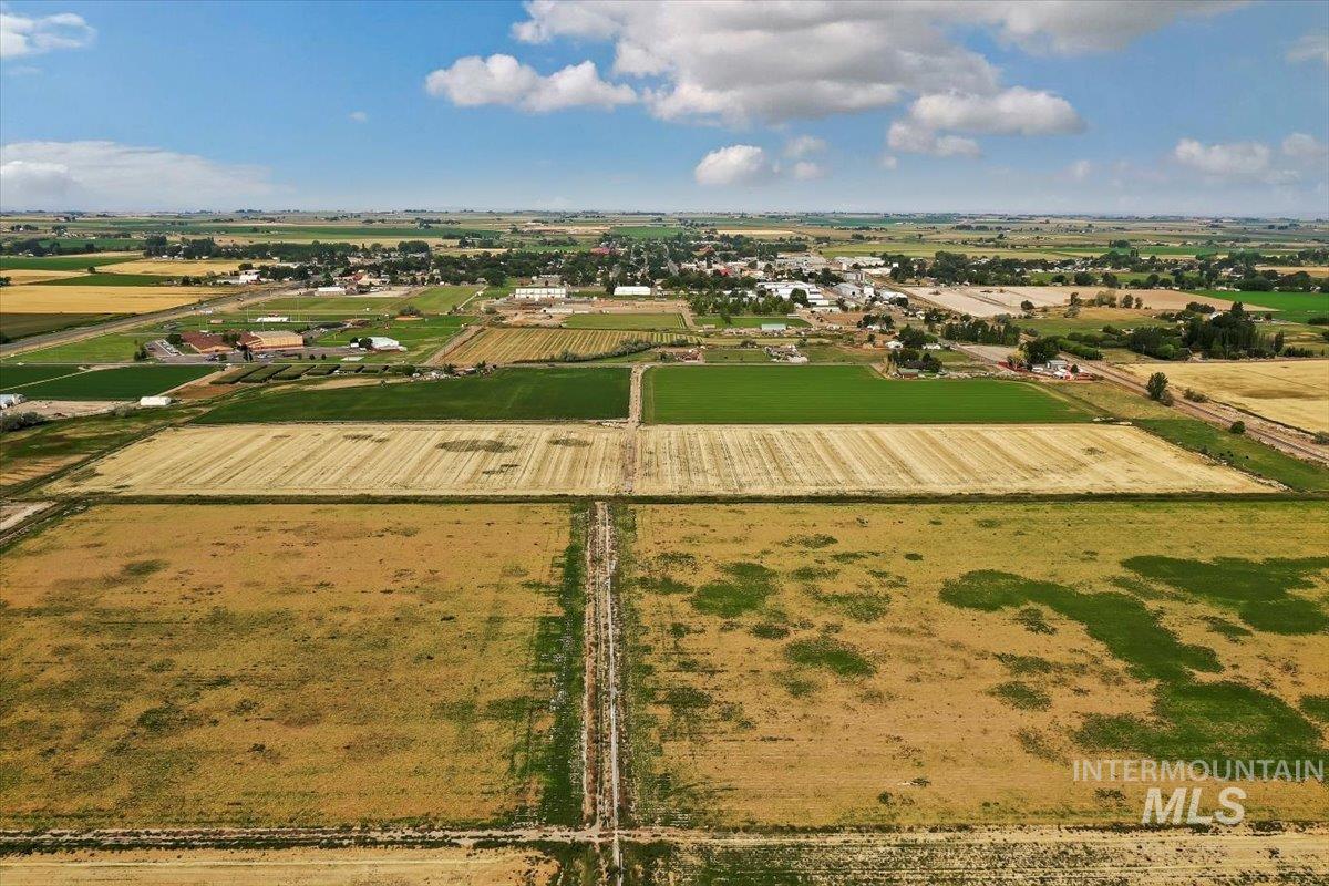 3940 N 2300 E, Filer, Idaho 83328, Land For Sale, Price $1,999,000,MLS 98952927