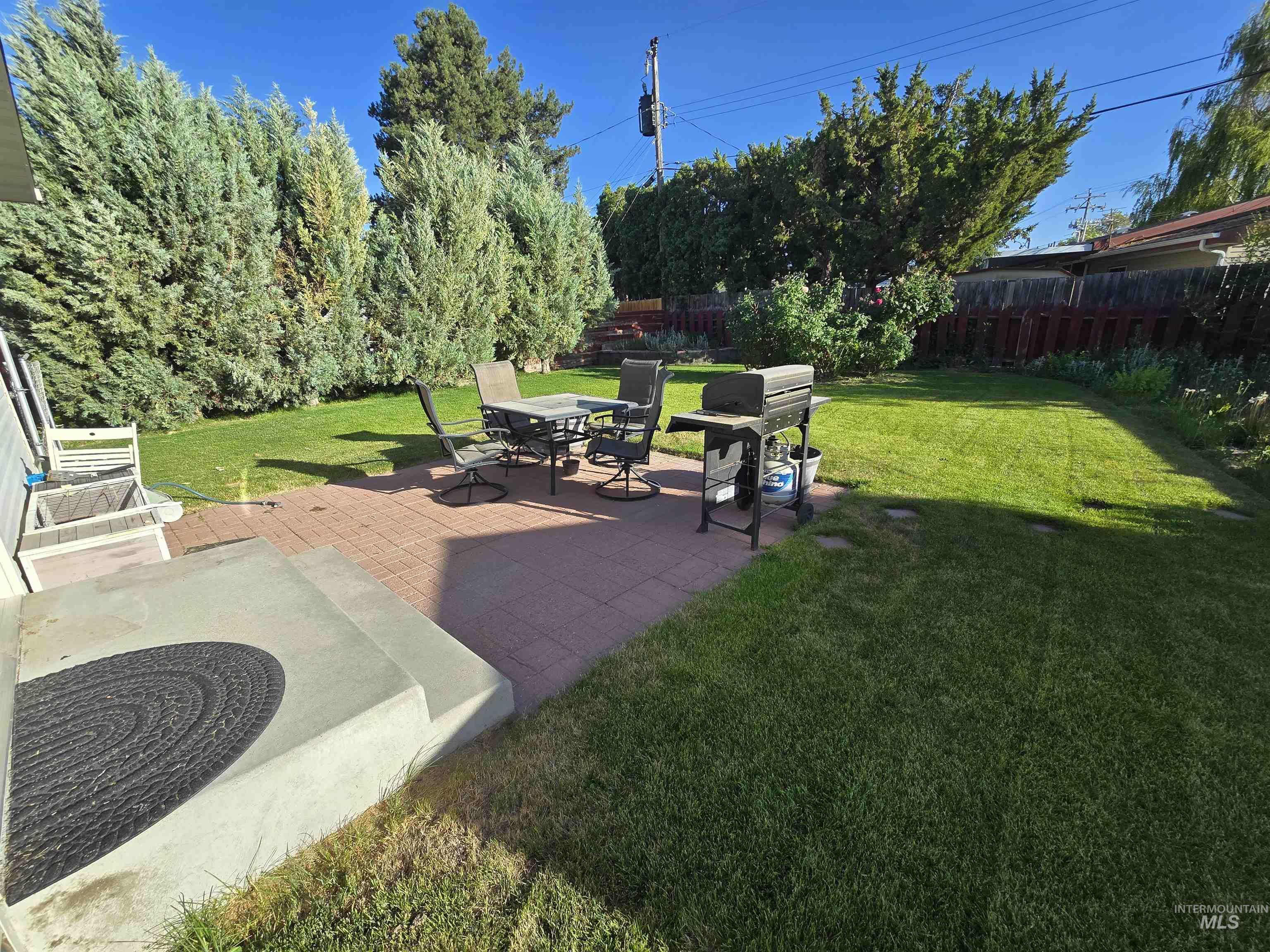 1818 Granada, Twin Falls, Idaho 83301, 5 Bedrooms, 2.5 Bathrooms, Residential For Sale, Price $395,000, 98952929