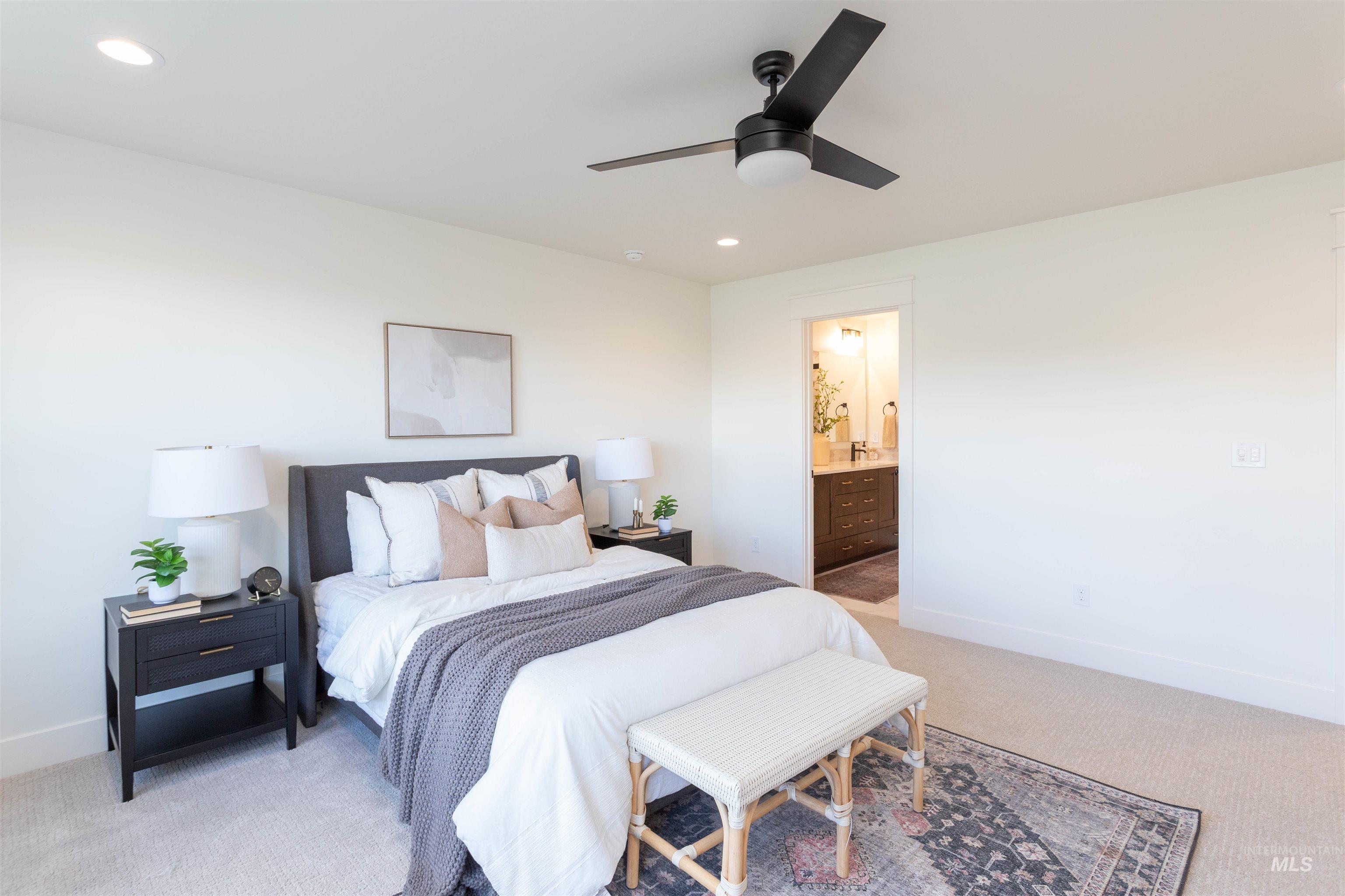 6186 N Holly Springs Ln, Eagle, Idaho 83616, 3 Bedrooms, 2.5 Bathrooms, Residential For Sale, Price $449,900,MLS 98952933