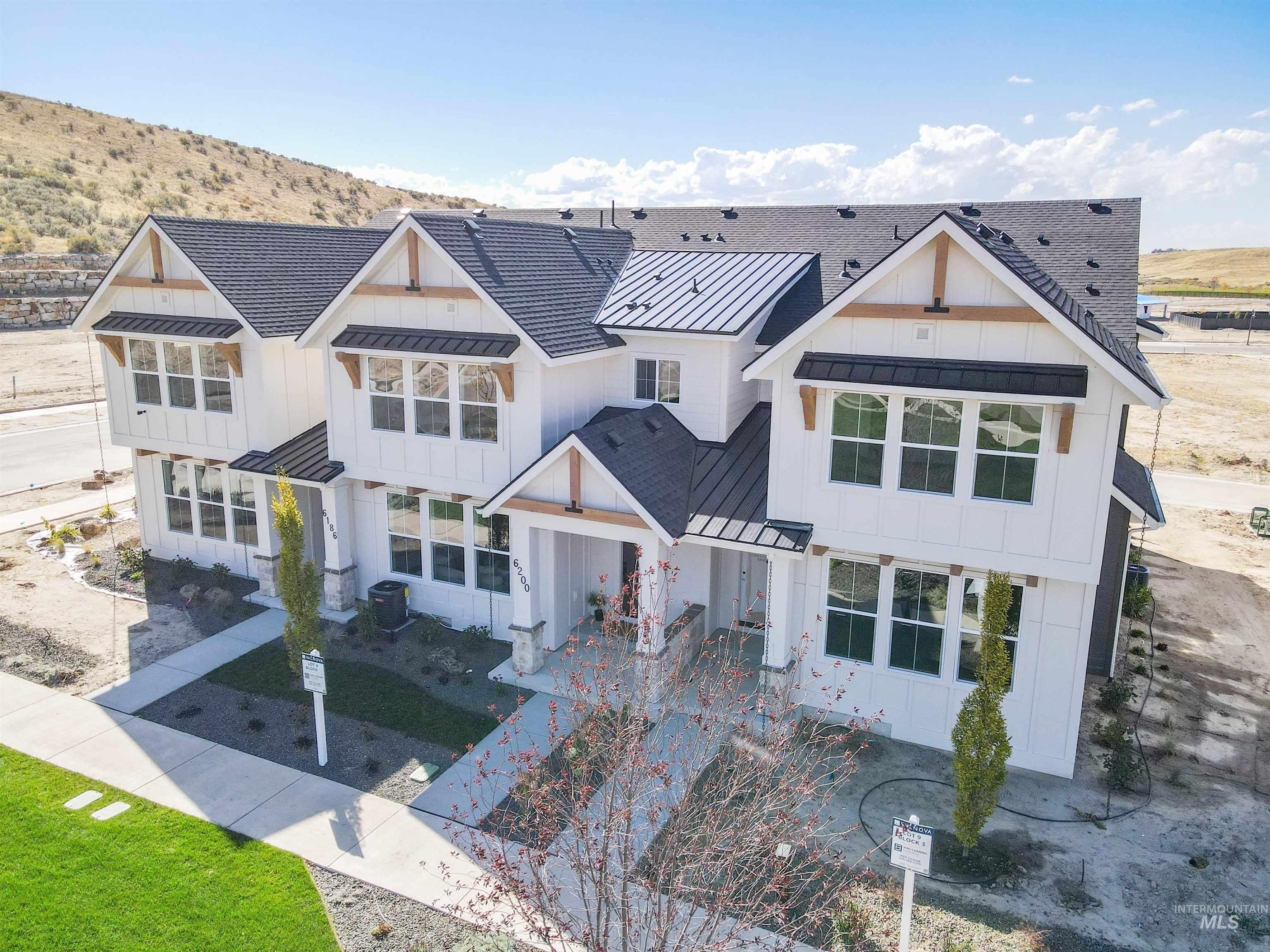 6186 N Holly Springs Ln, Eagle, Idaho 83616, 3 Bedrooms, 2.5 Bathrooms, Residential For Sale, Price $449,900,MLS 98952933