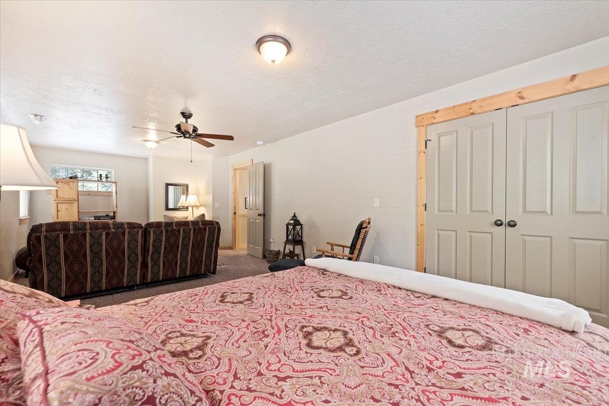 23 Waterline Ln, Cascade, Idaho 83611, 3 Bedrooms, 2 Bathrooms, Residential For Sale, Price $700,000,MLS 98952968