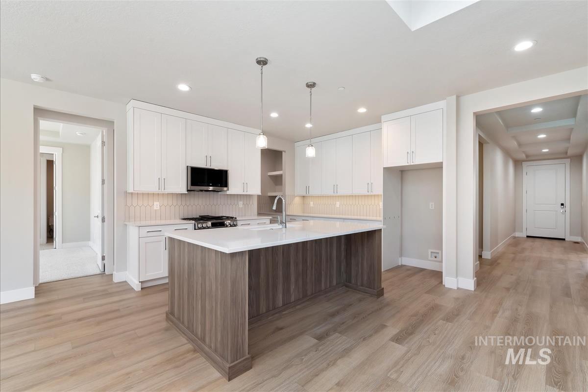 419 Hidden Mill Ct, Middleton, Idaho 83644, 3 Bedrooms, 2 Bathrooms, Residential For Sale, Price $549,900,MLS 98952995