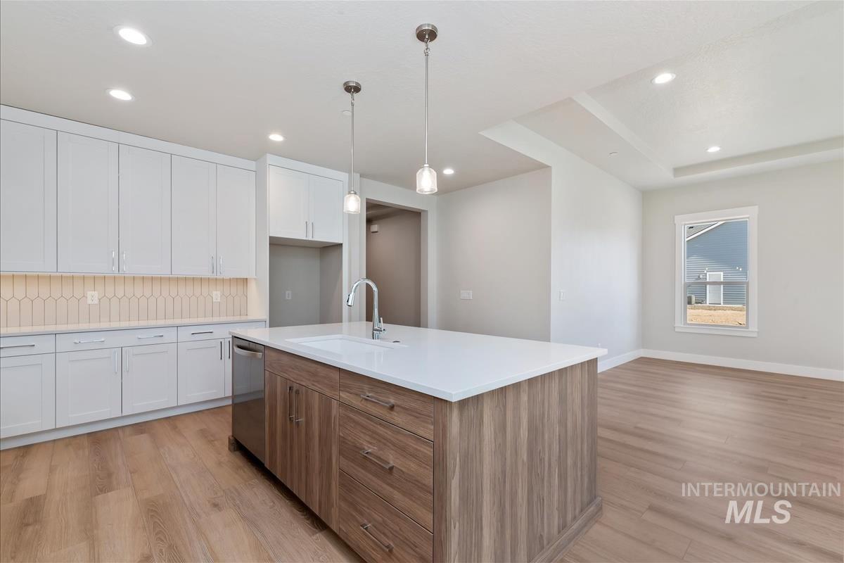 419 Hidden Mill Ct, Middleton, Idaho 83644, 3 Bedrooms, 2 Bathrooms, Residential For Sale, Price $549,900,MLS 98952995