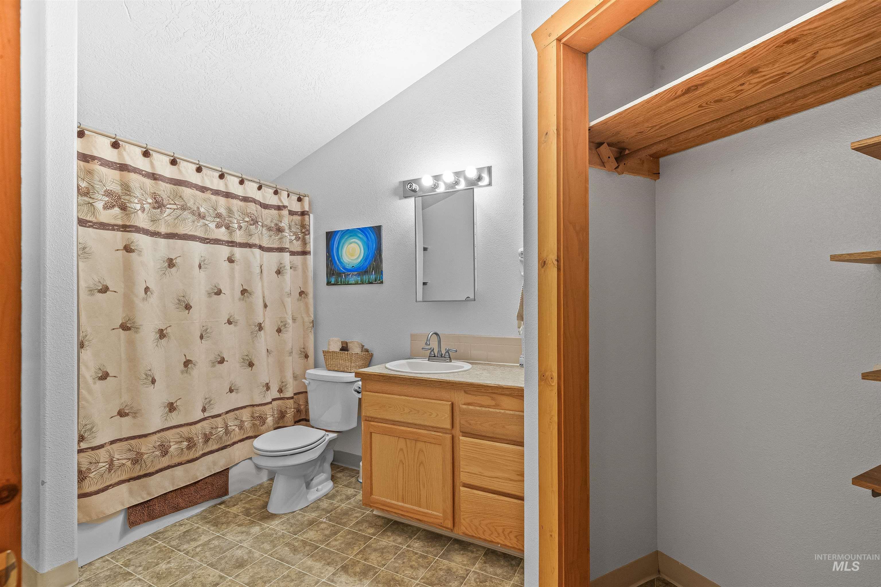 302 Berger St, Riggins, Idaho 83549, 3 Bedrooms, 3 Bathrooms, Residential Income For Sale, Price $1,300,000,MLS 98953017