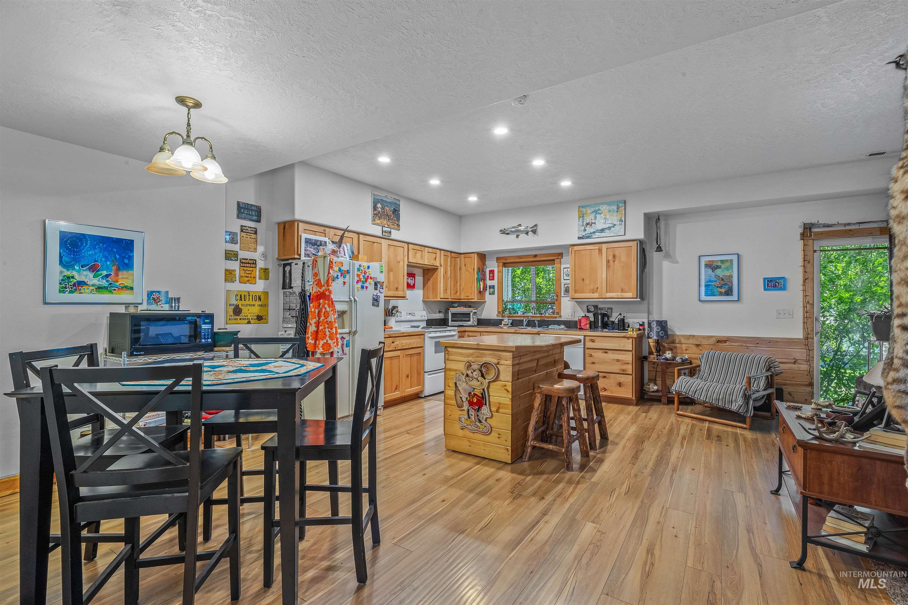 302 Berger St, Riggins, Idaho 83549, 3 Bedrooms, 3 Bathrooms, Residential Income For Sale, Price $1,300,000,MLS 98953017