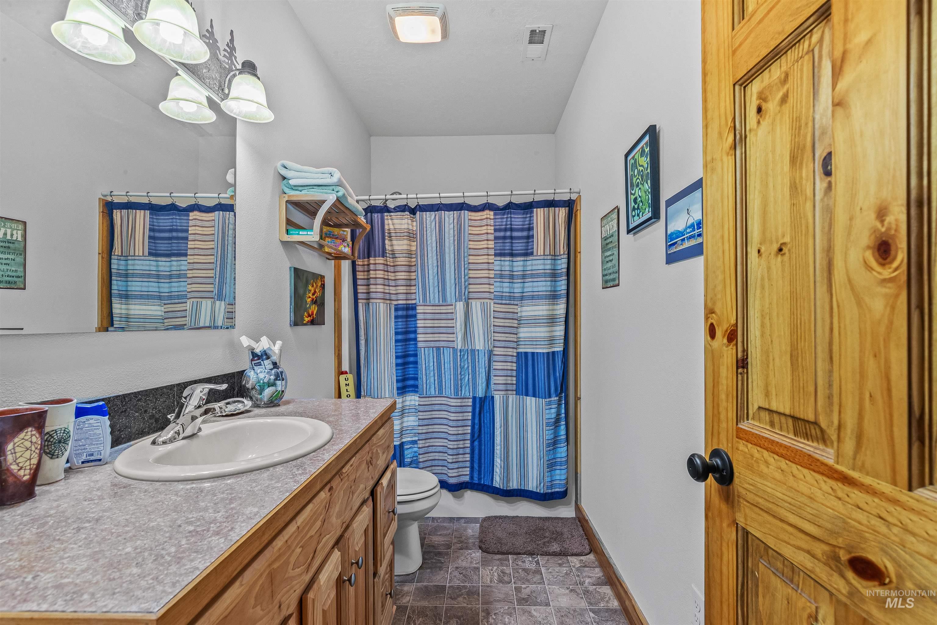 302 Berger St, Riggins, Idaho 83549, 3 Bedrooms, 3 Bathrooms, Residential Income For Sale, Price $1,300,000,MLS 98953017