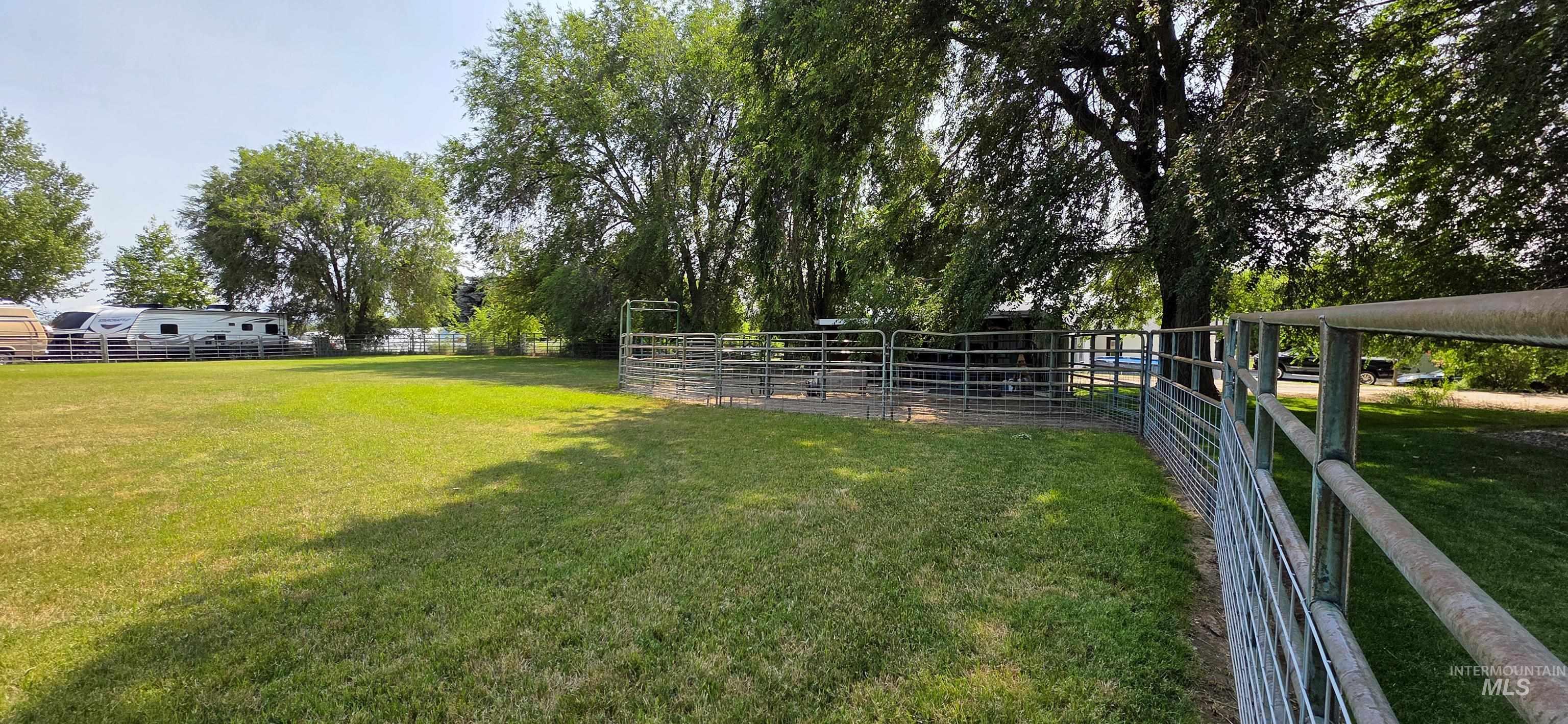 15831 Richway Dr, Caldwell, Idaho 83607, 3 Bedrooms, 2 Bathrooms, Residential For Sale, Price $420,000,MLS 98953037