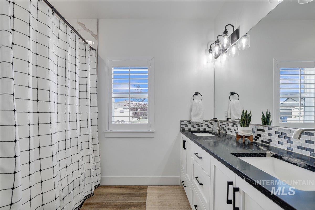 2078 Red Rock Way, Twin Falls, Idaho 83301, 5 Bedrooms, 3.5 Bathrooms, Residential For Sale, Price $699,000,MLS 98953044