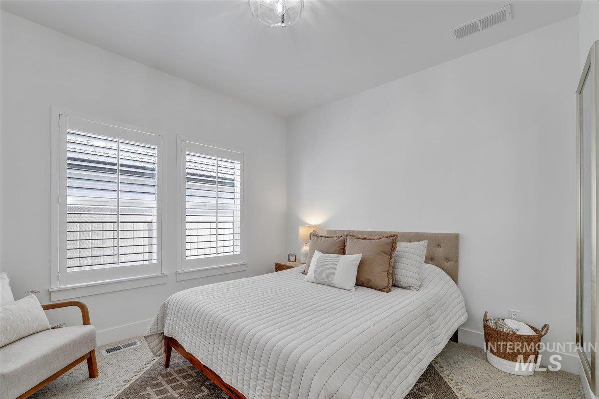 2078 Red Rock Way, Twin Falls, Idaho 83301, 5 Bedrooms, 3.5 Bathrooms, Residential For Sale, Price $699,000,MLS 98953044