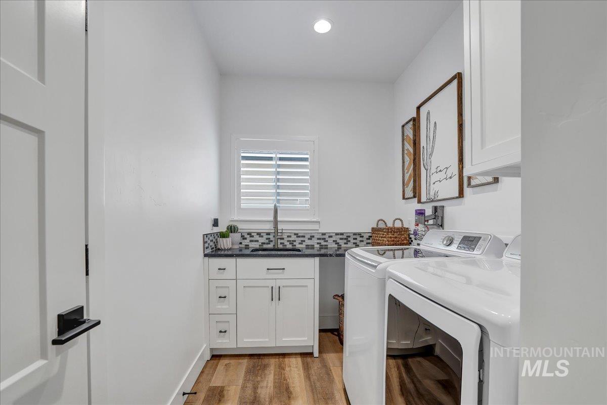 2078 Red Rock Way, Twin Falls, Idaho 83301, 5 Bedrooms, 3.5 Bathrooms, Residential For Sale, Price $699,000,MLS 98953044