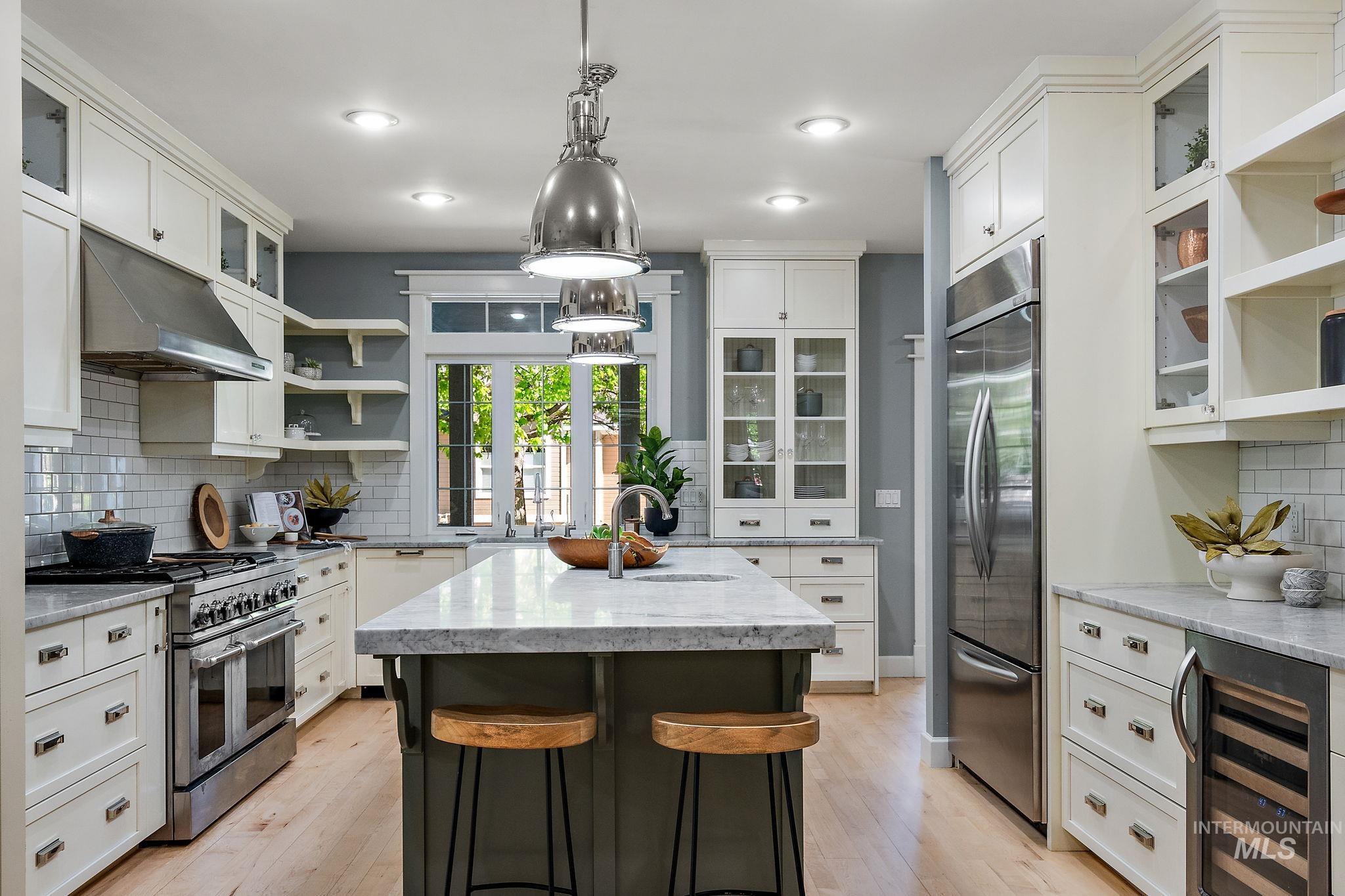 515 N Sierra View Dr, Eagle, Idaho 83616, 5 Bedrooms, 4.5 Bathrooms, Residential For Sale, Price $1,799,990,MLS 98953113