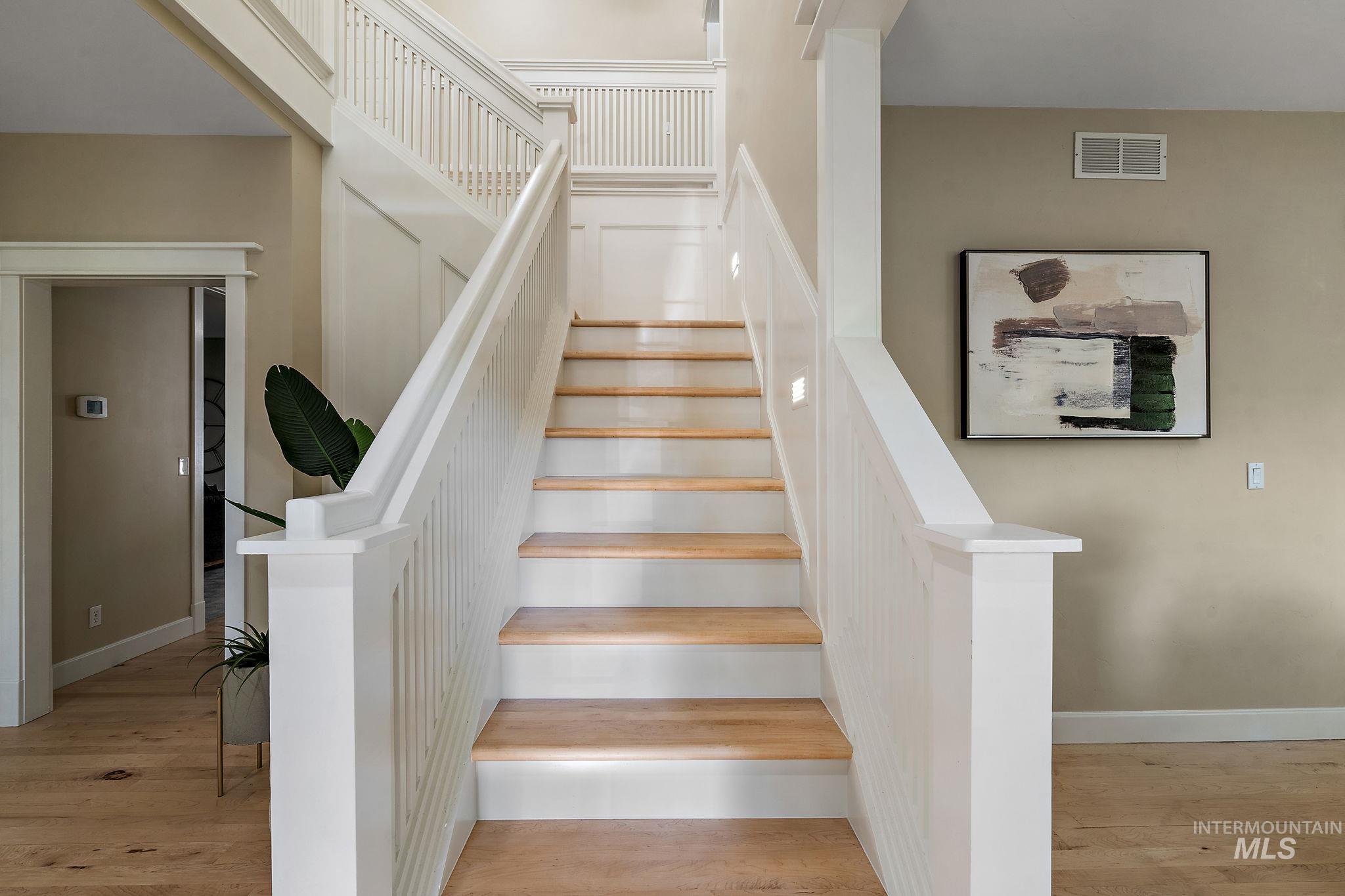 515 N Sierra View Dr, Eagle, Idaho 83616, 5 Bedrooms, 4.5 Bathrooms, Residential For Sale, Price $1,799,990,MLS 98953113