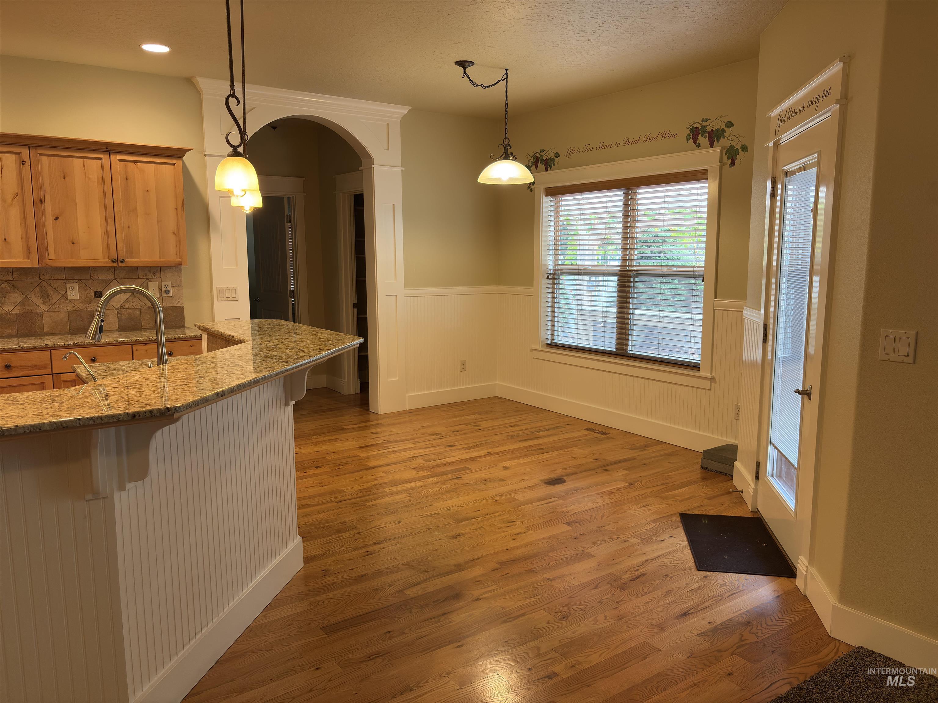 2310 W Herron Loop, Nampa, Idaho 83686, 3 Bedrooms, 2 Bathrooms, Residential For Sale, Price $474,900,MLS 98953130