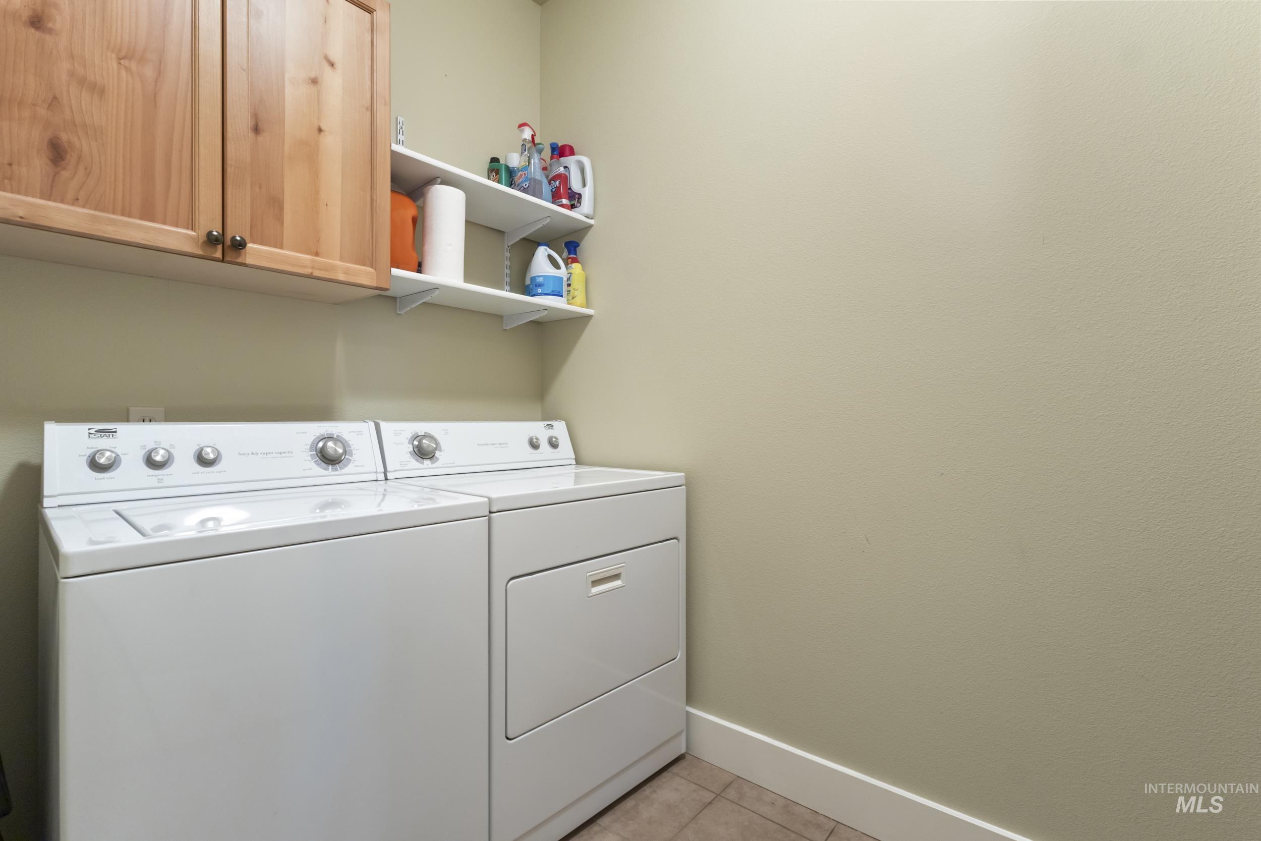 2310 W Herron Loop, Nampa, Idaho 83686, 3 Bedrooms, 2 Bathrooms, Residential For Sale, Price $474,900,MLS 98953130